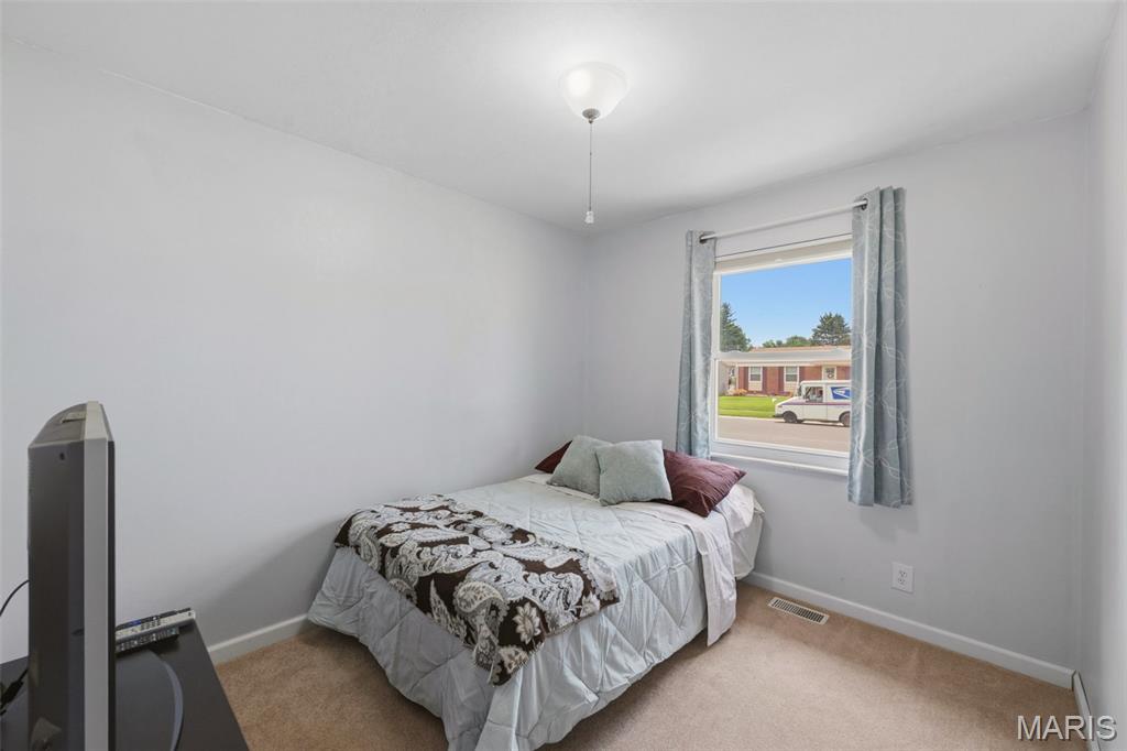 3242 Ipswich Lane