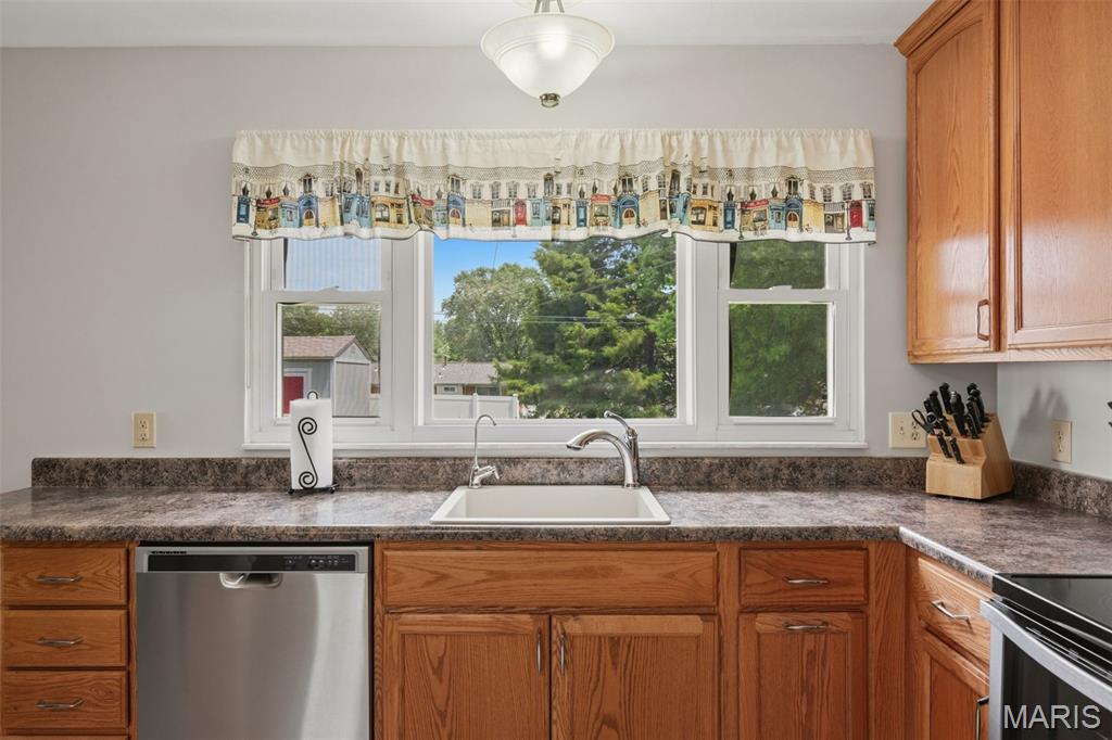 3242 Ipswich Lane