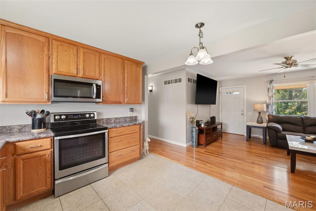 3242 Ipswich Lane
