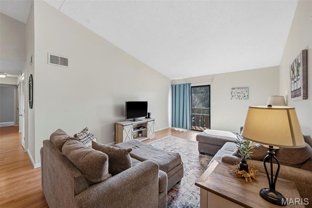 1465 Heritage Landing Unit: 401