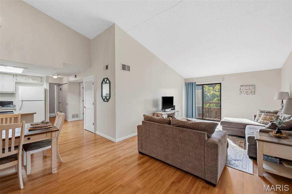1465 Heritage Landing Unit: 401