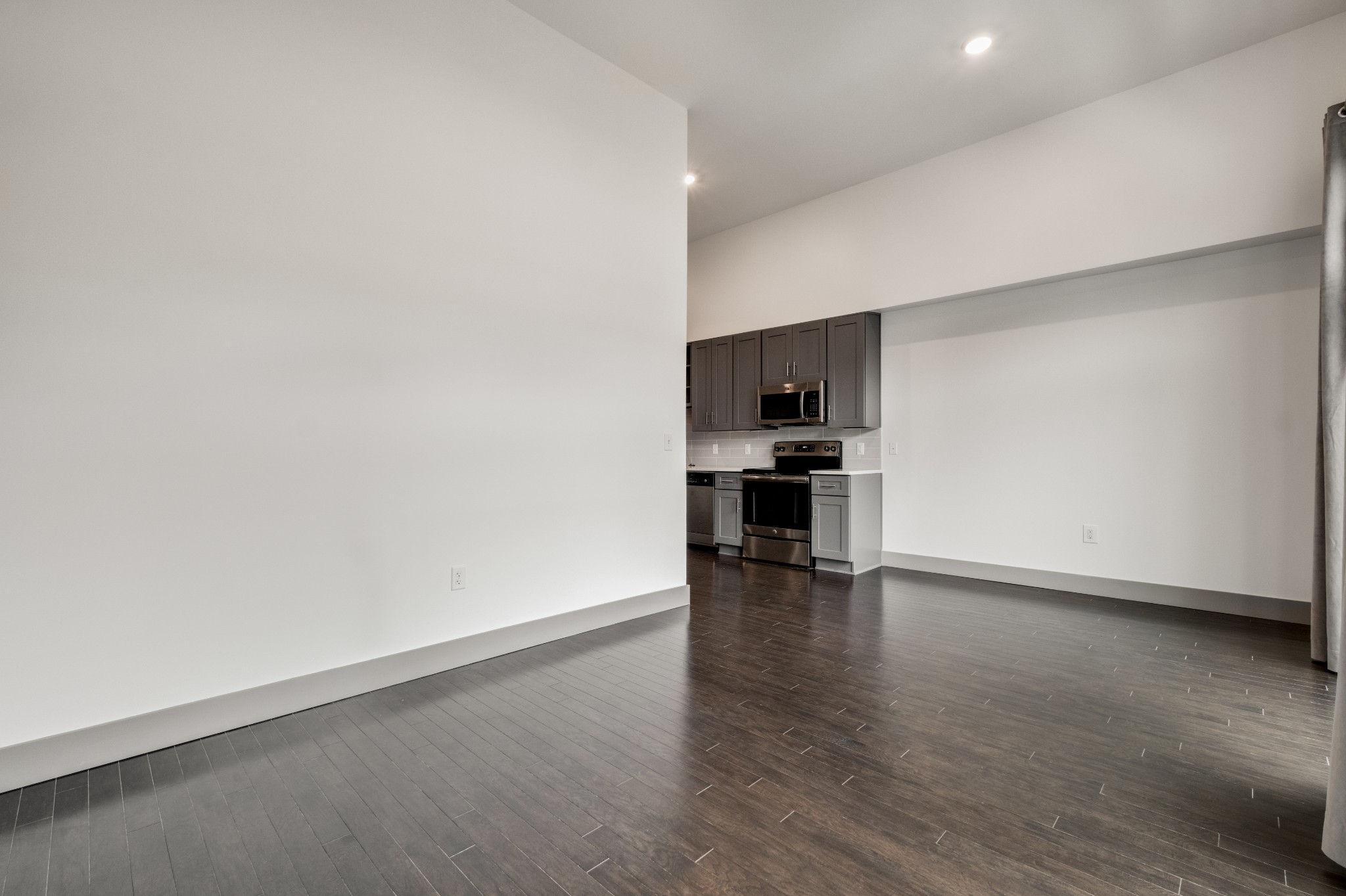 2407 8th Ave, S Unit: 208