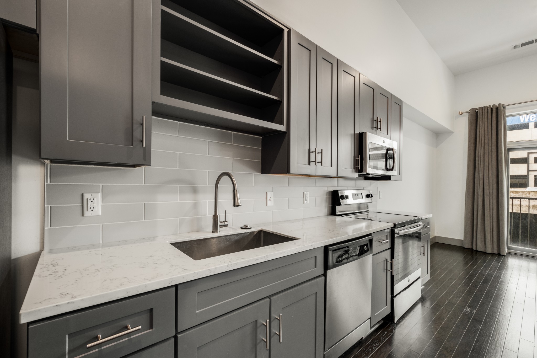 2407 8th Ave, S Unit: 208