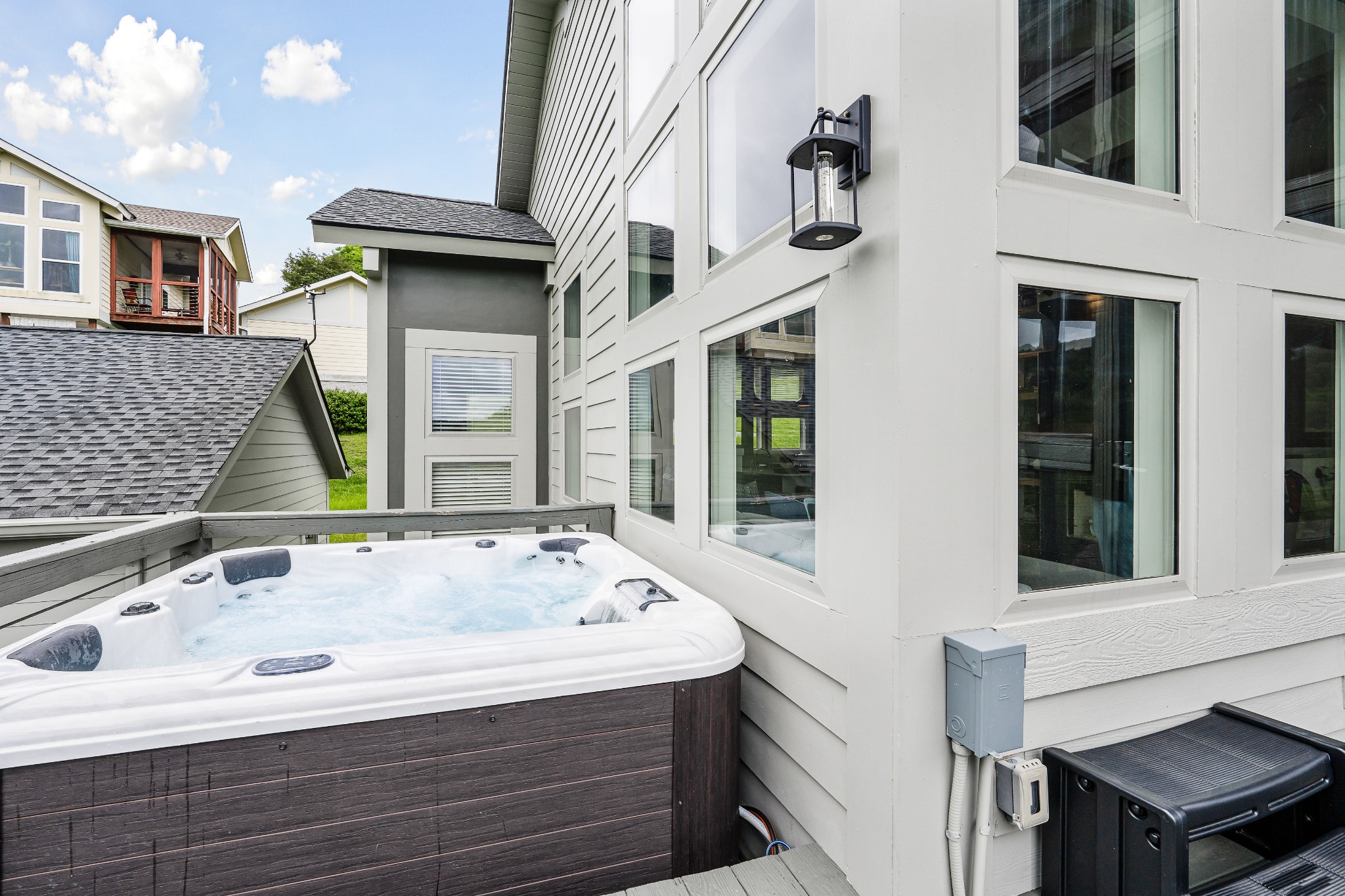 115 Sandgate Ct