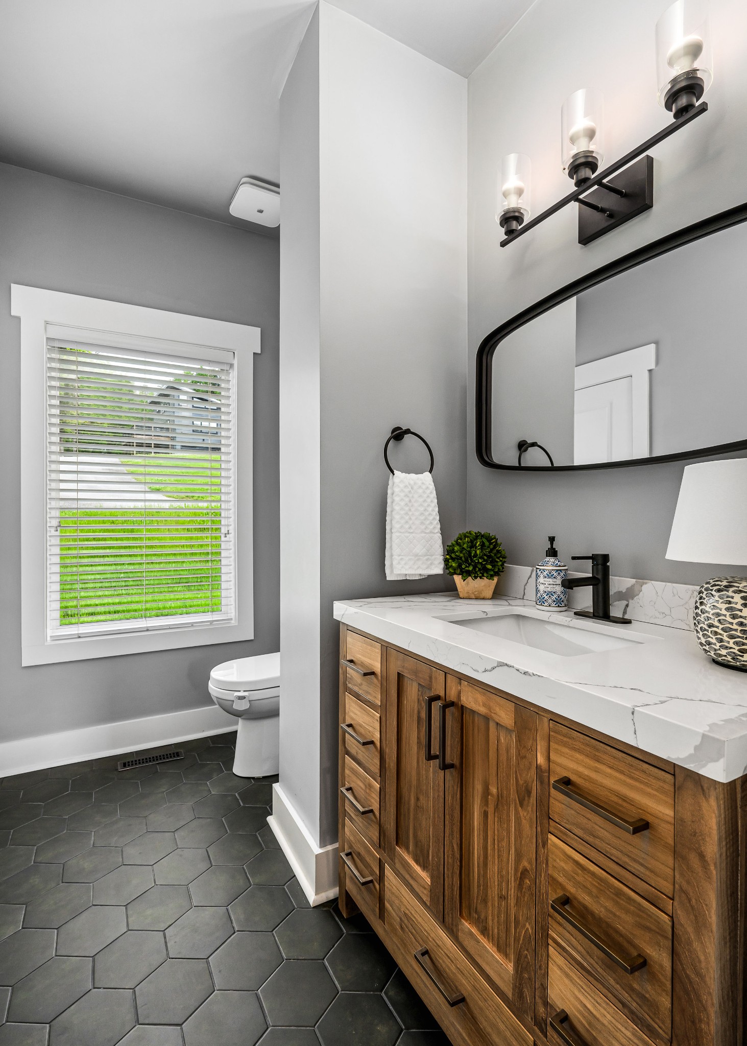 115 Sandgate Ct