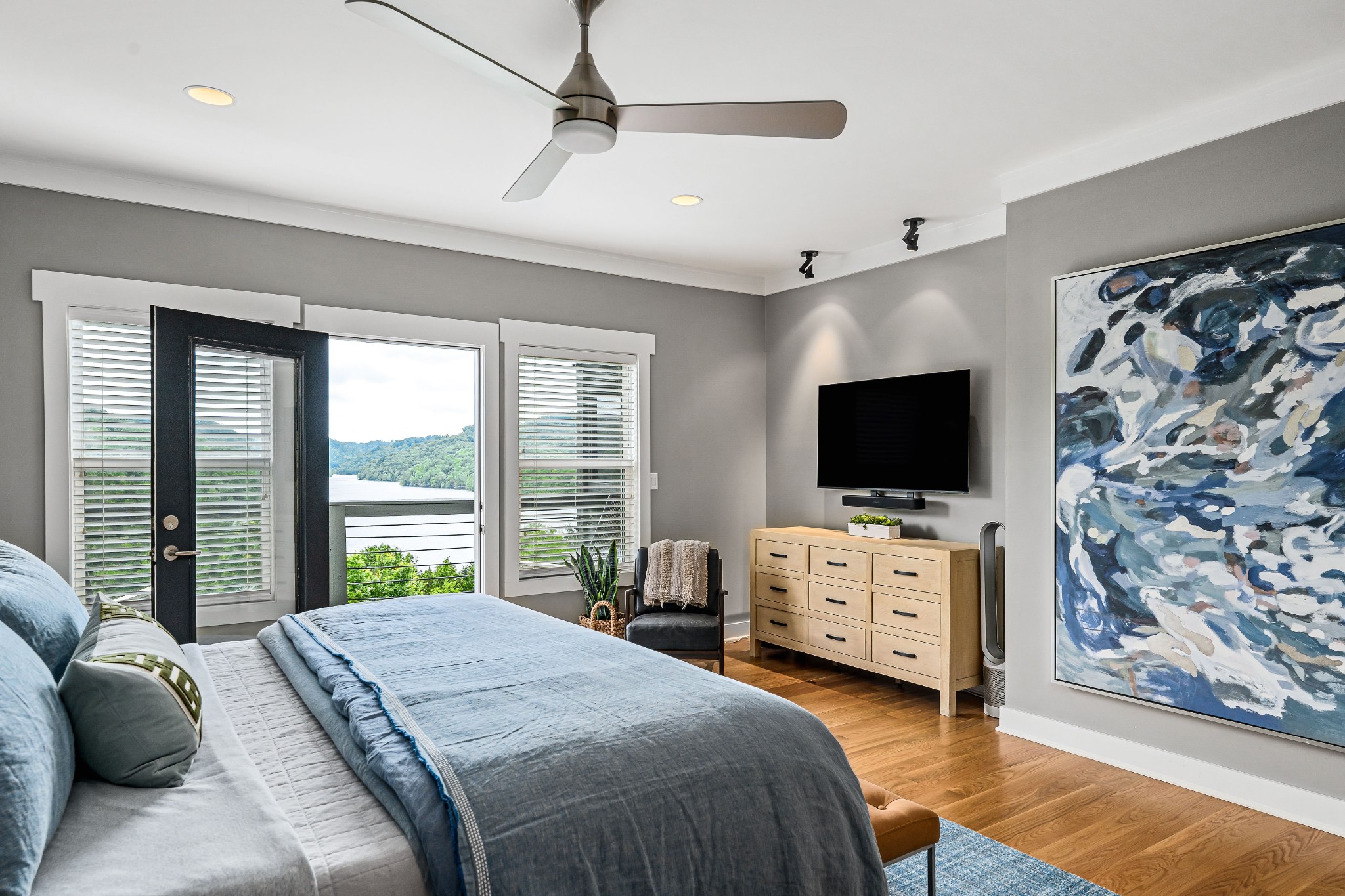 115 Sandgate Ct