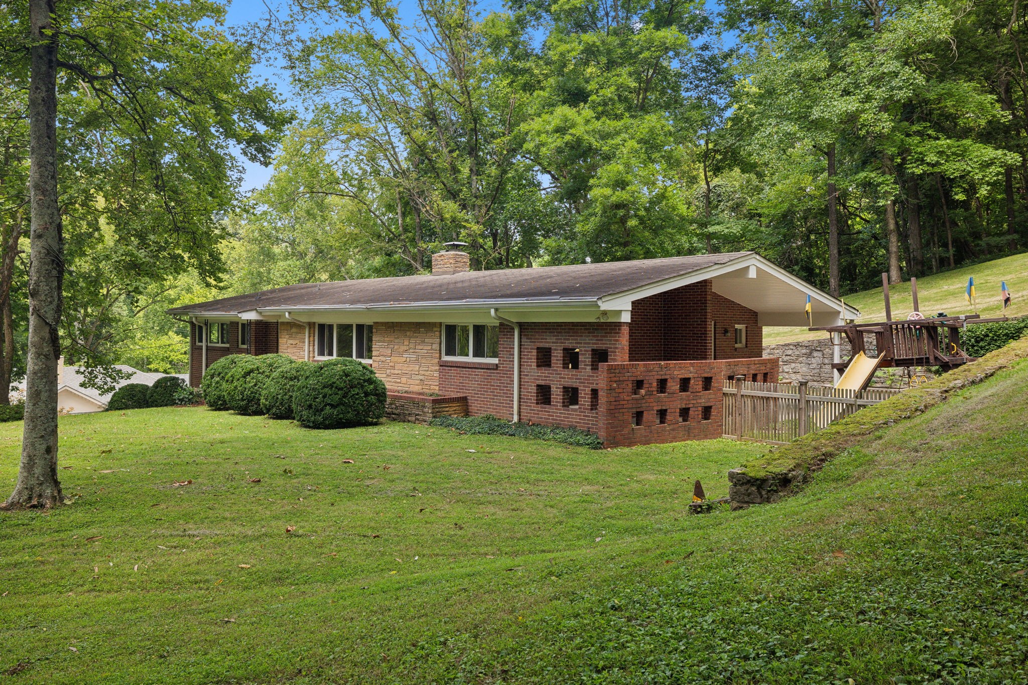 220 Baskin Dr