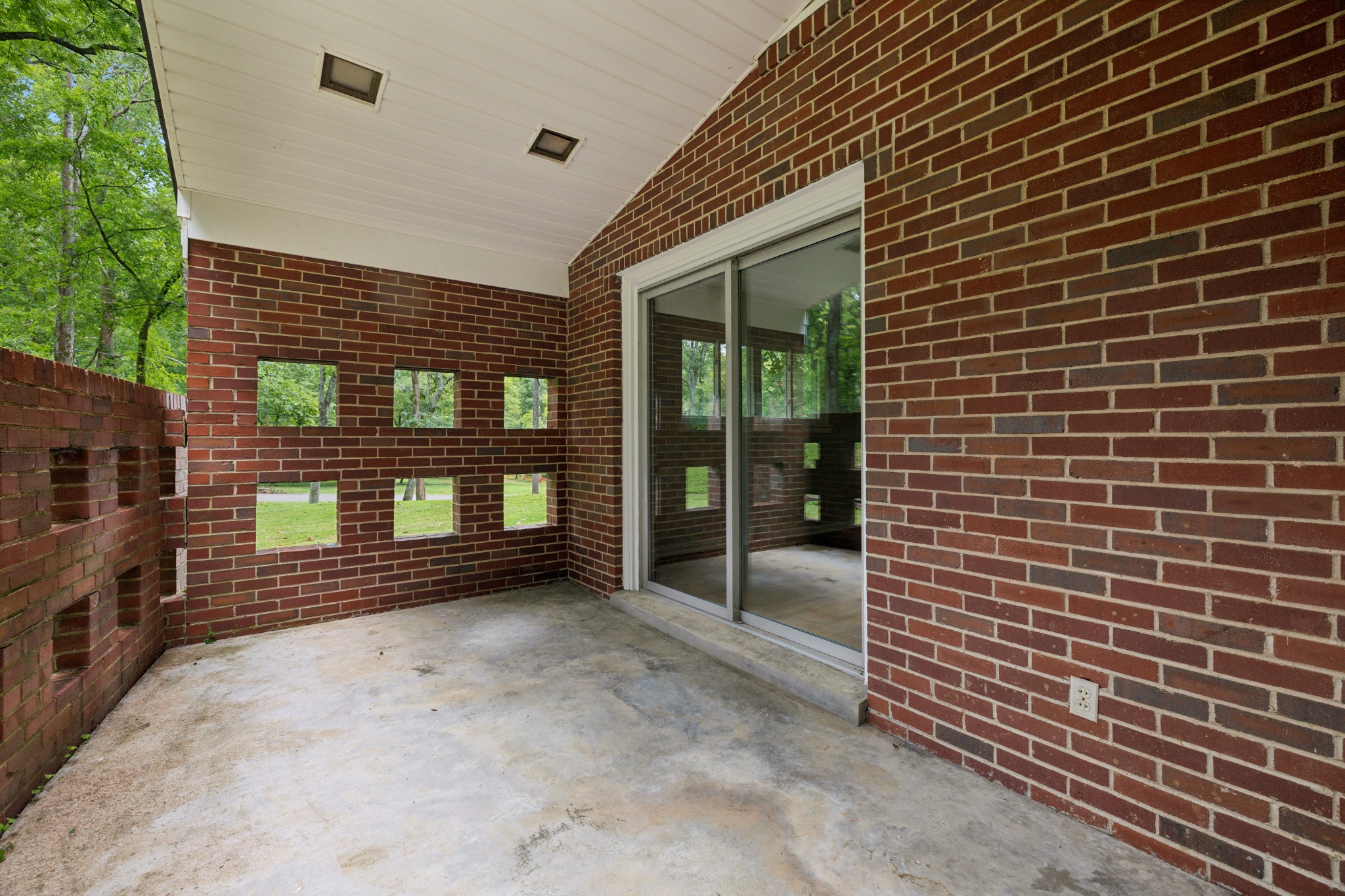 220 Baskin Dr