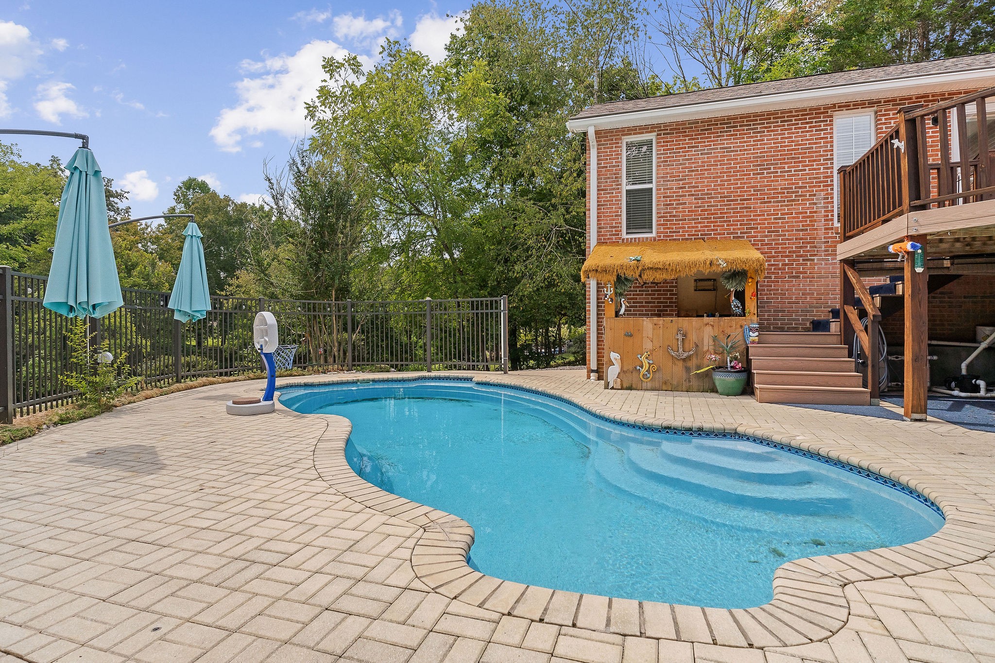 1002 River Bend Dr