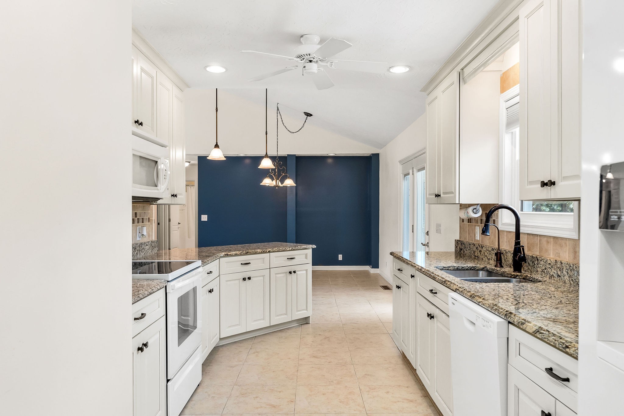 1002 River Bend Dr