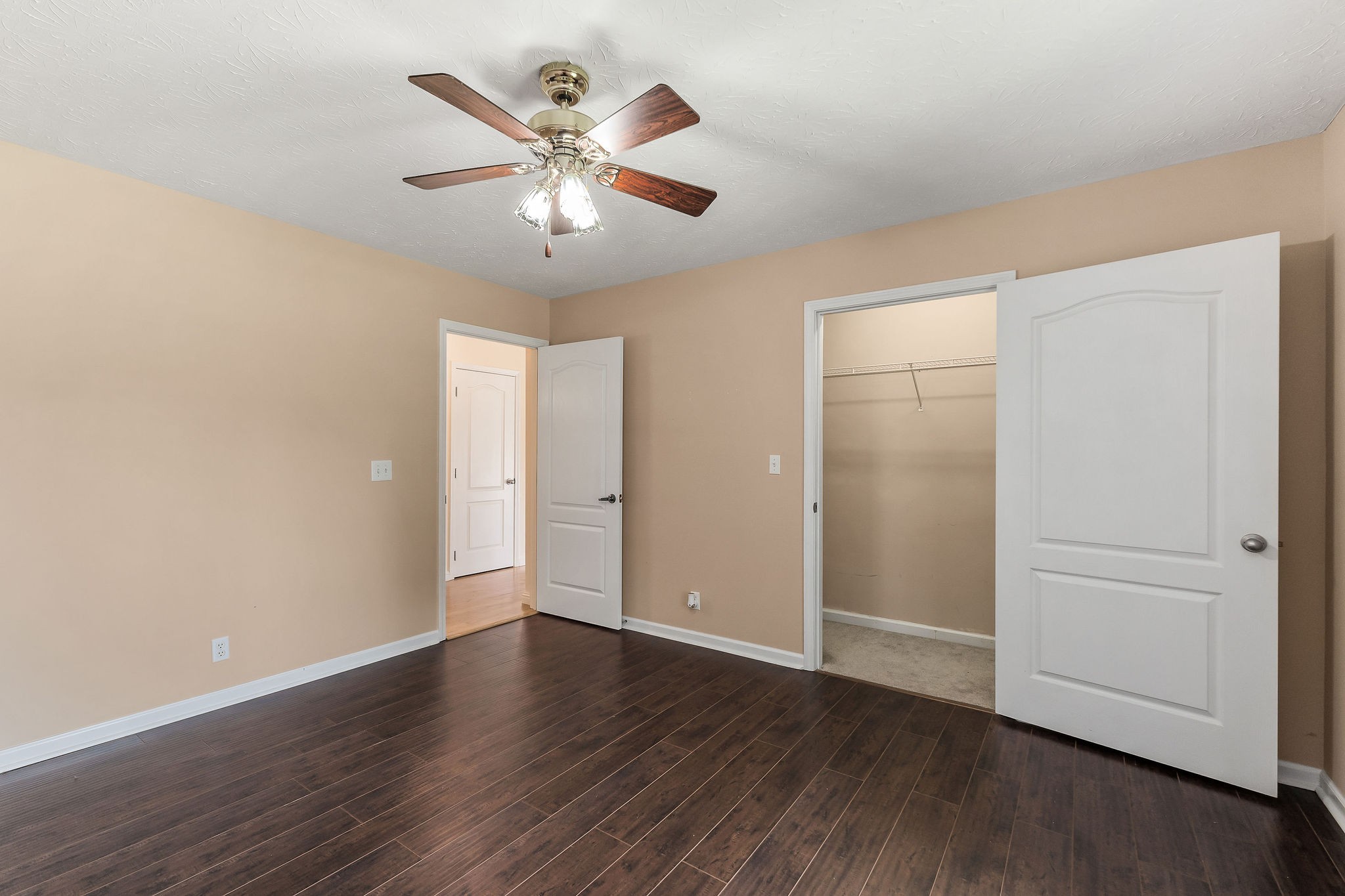 1002 River Bend Dr
