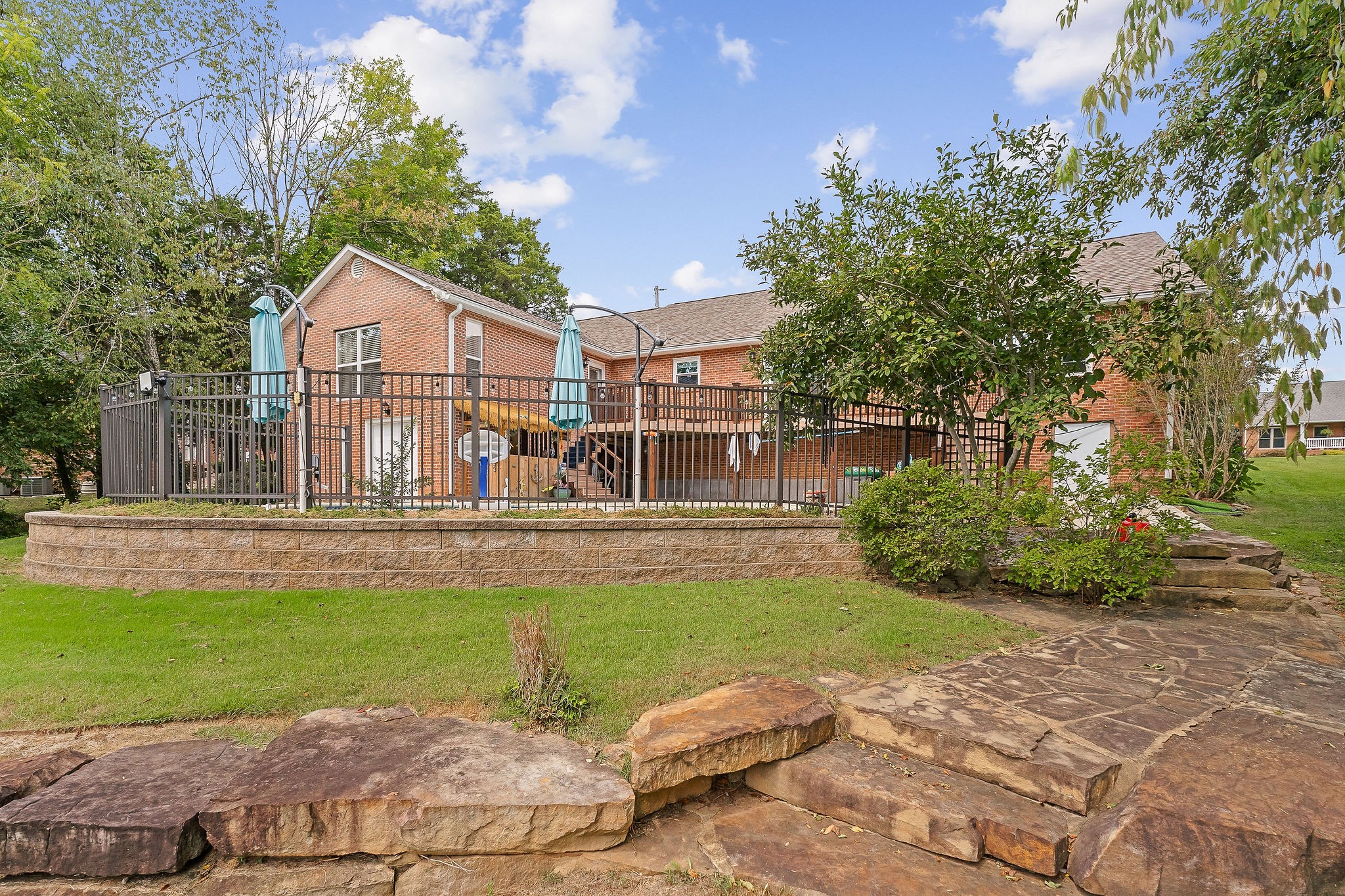 1002 River Bend Dr