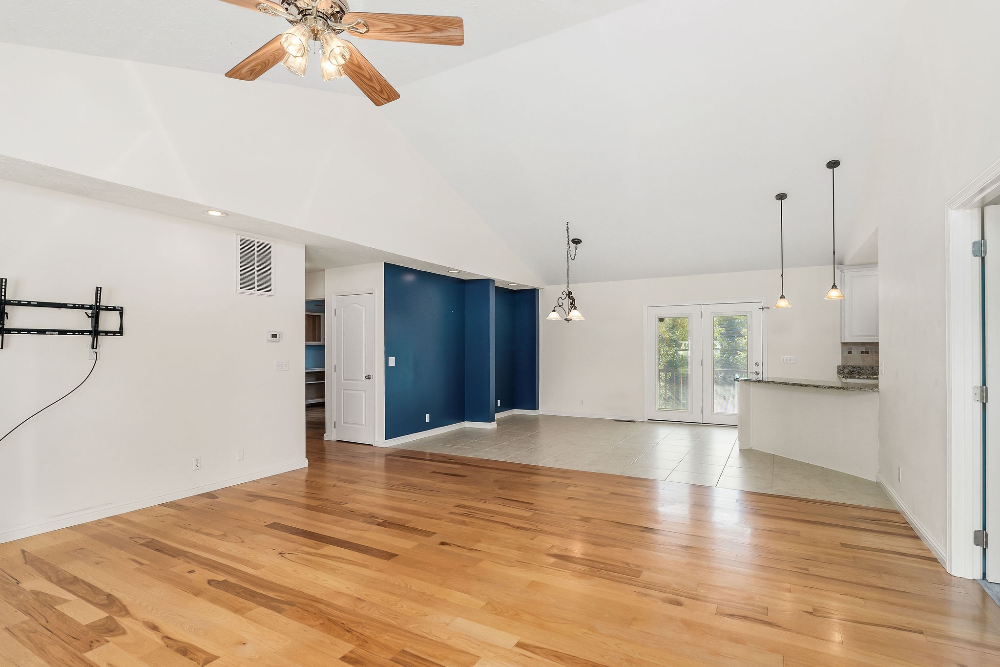 1002 River Bend Dr