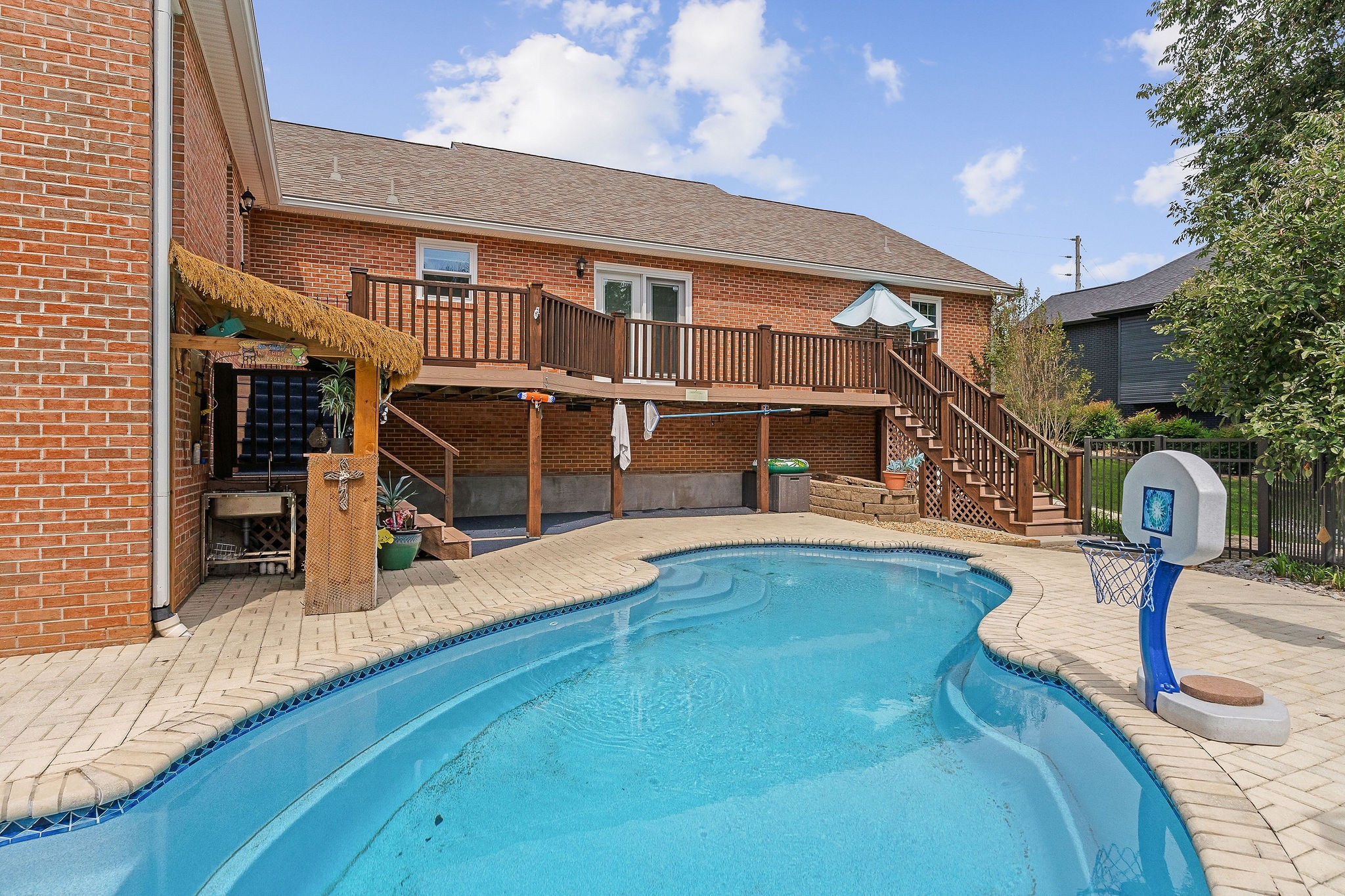 1002 River Bend Dr