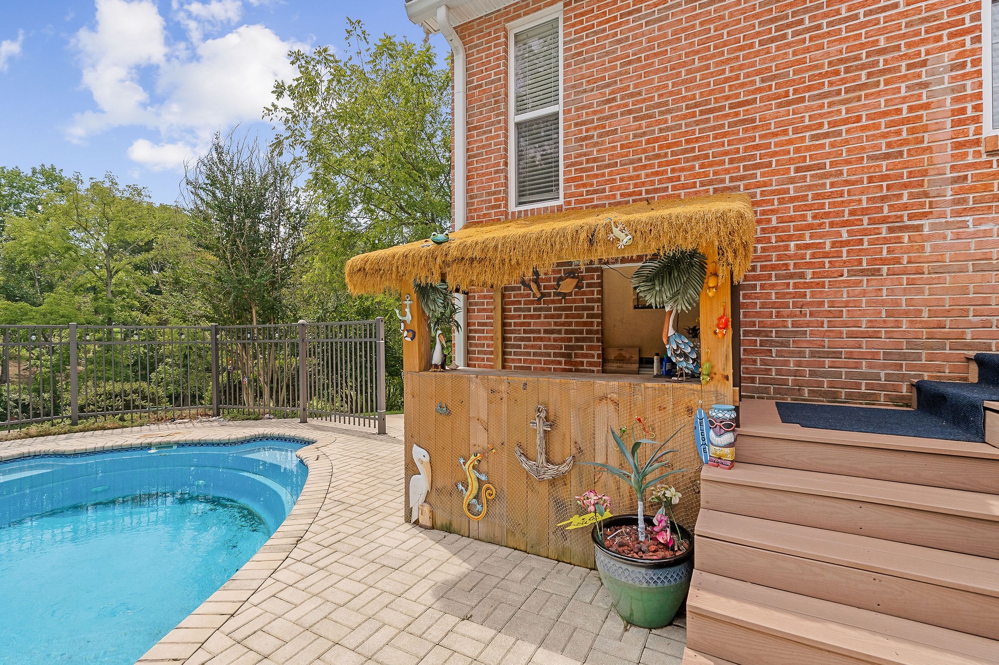 1002 River Bend Dr