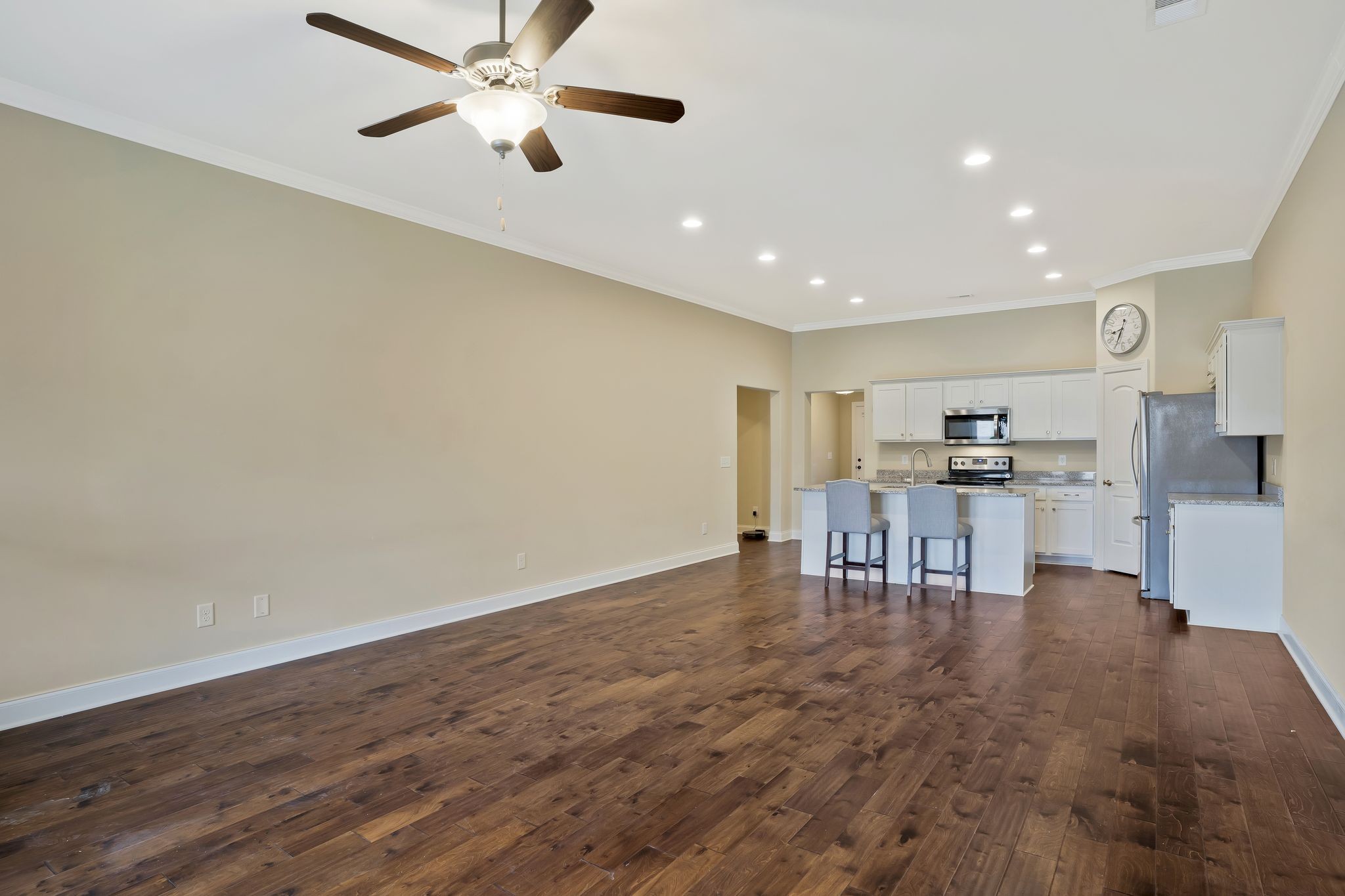 136 Odie Ray St Unit: B