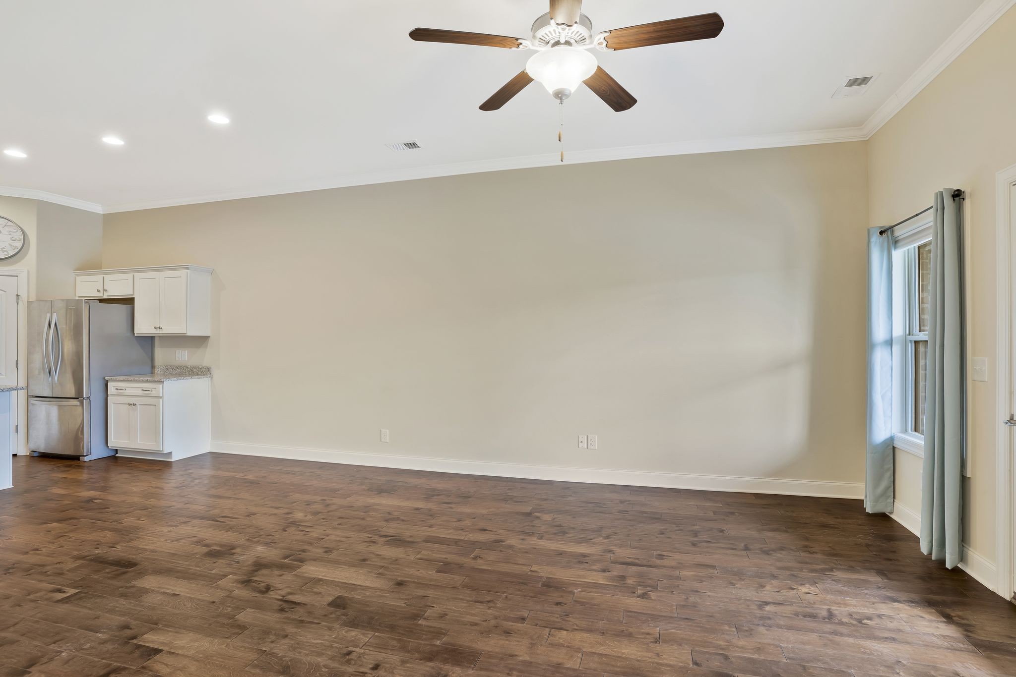 136 Odie Ray St Unit: B