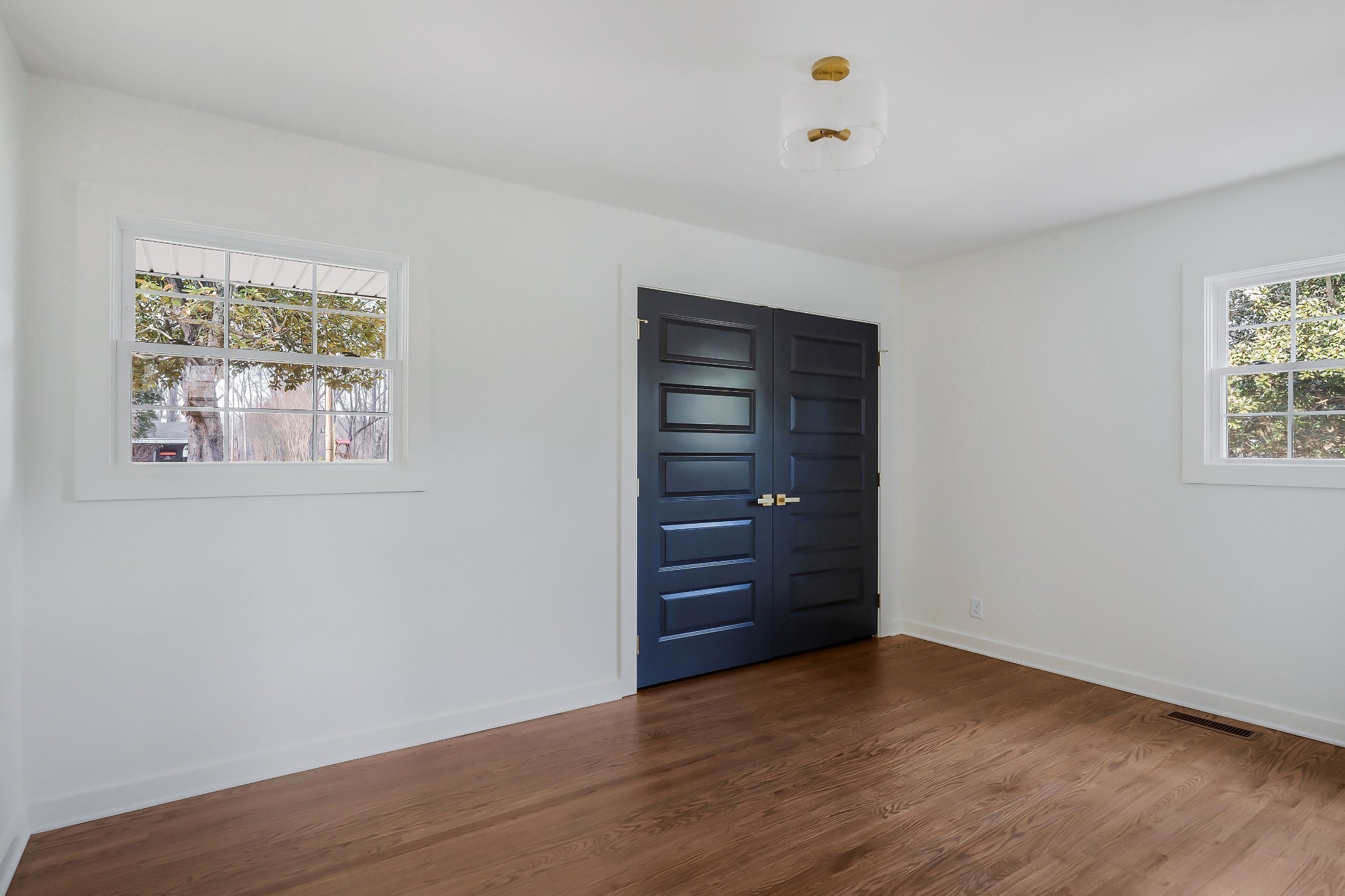 605 Boyd Ave