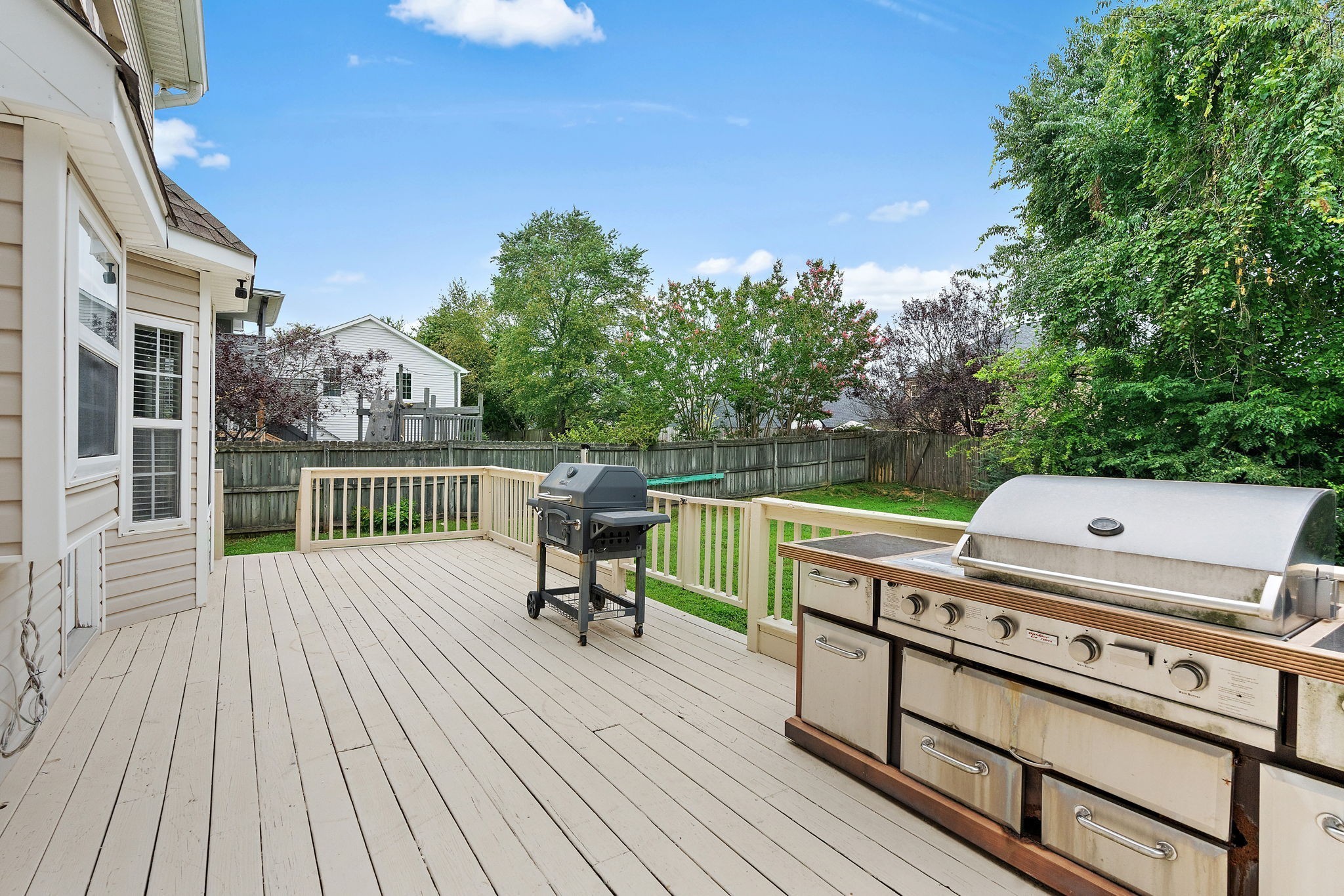 2838 Rachel Ln