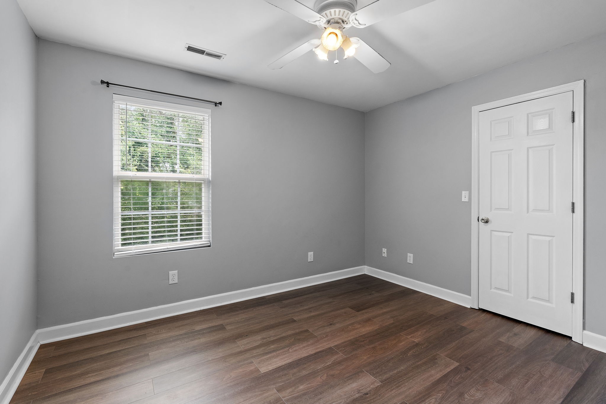 2838 Rachel Ln