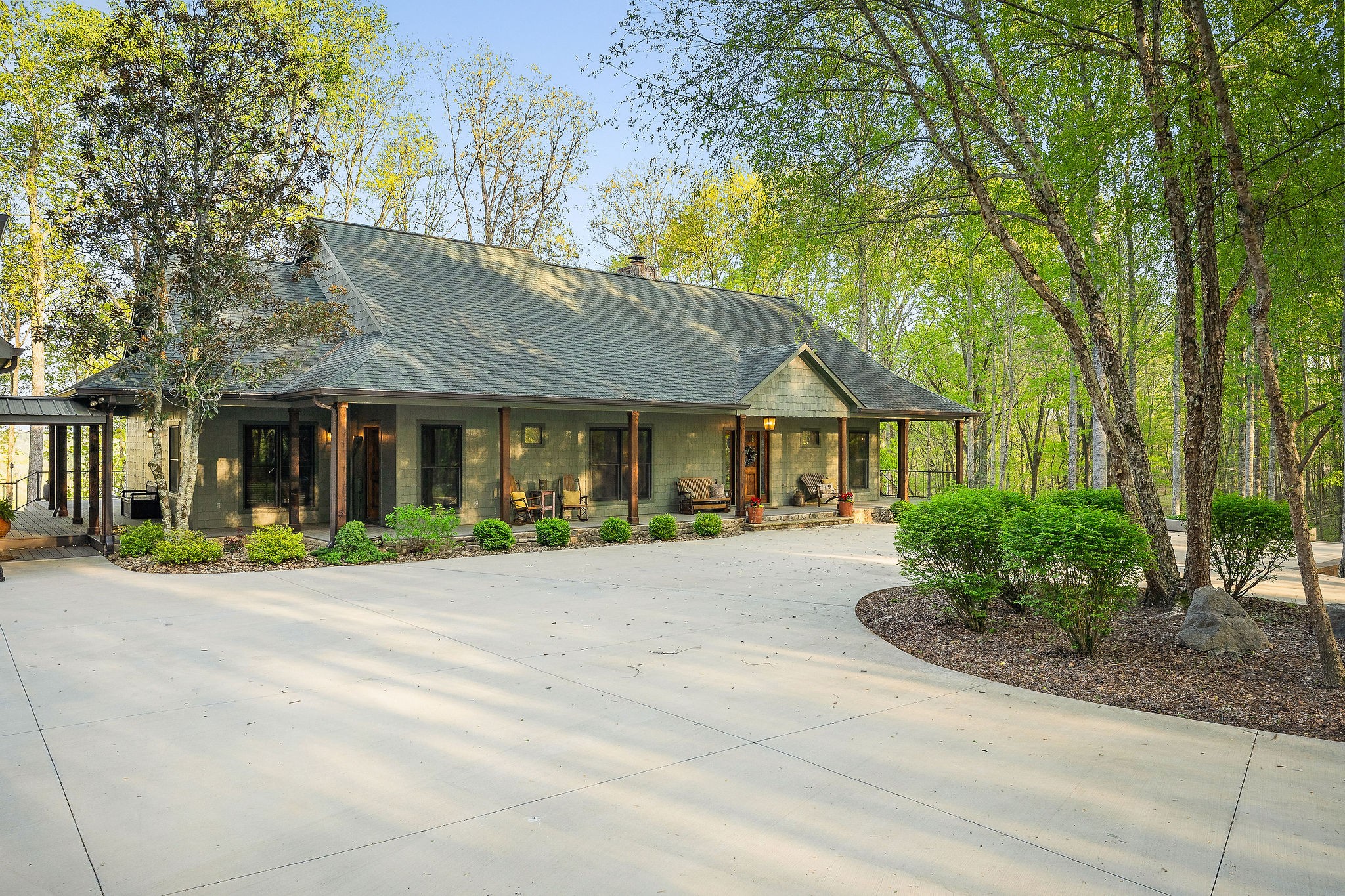 685 Young Green Rd