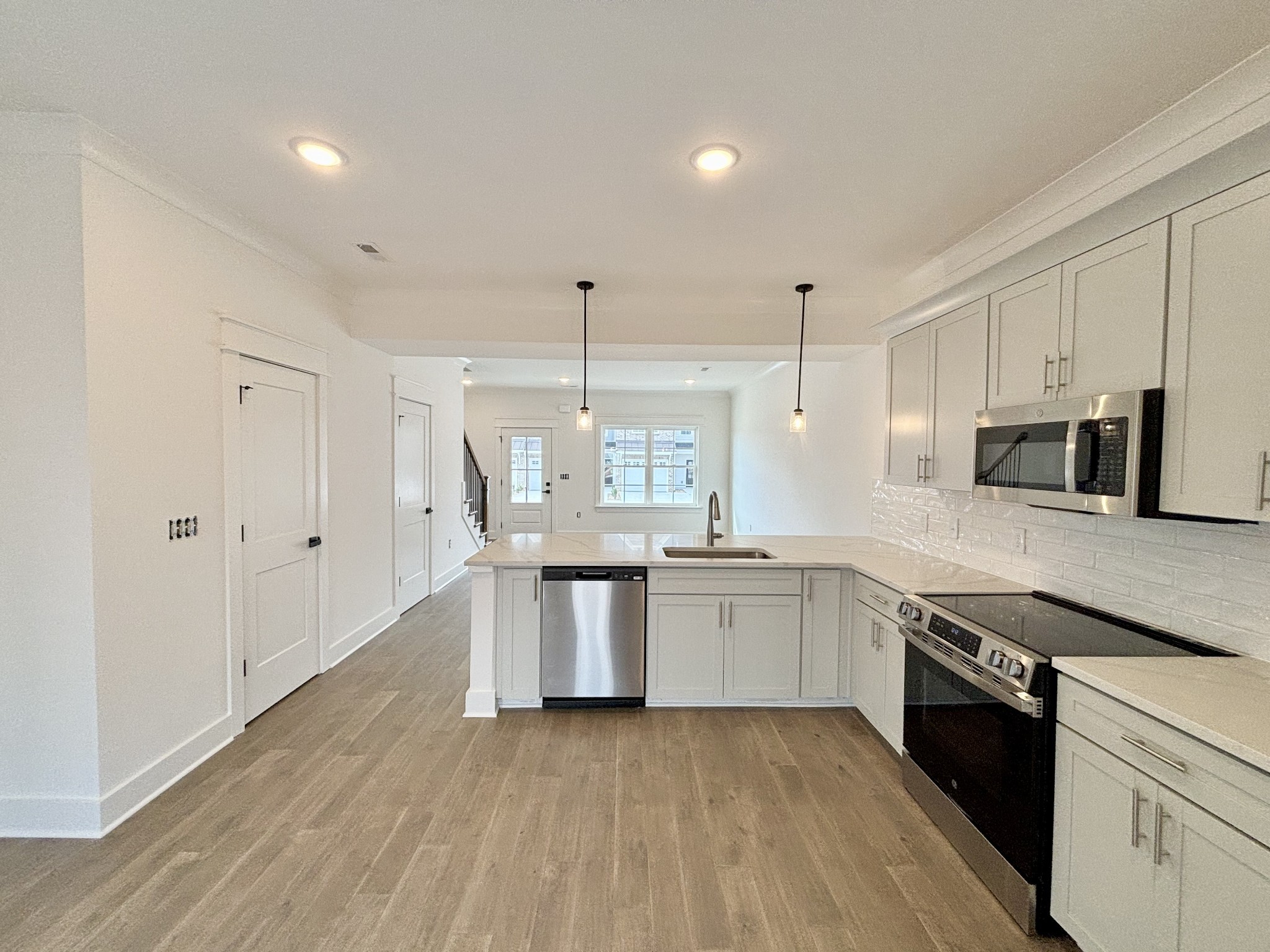 211 South High St Unit: 23