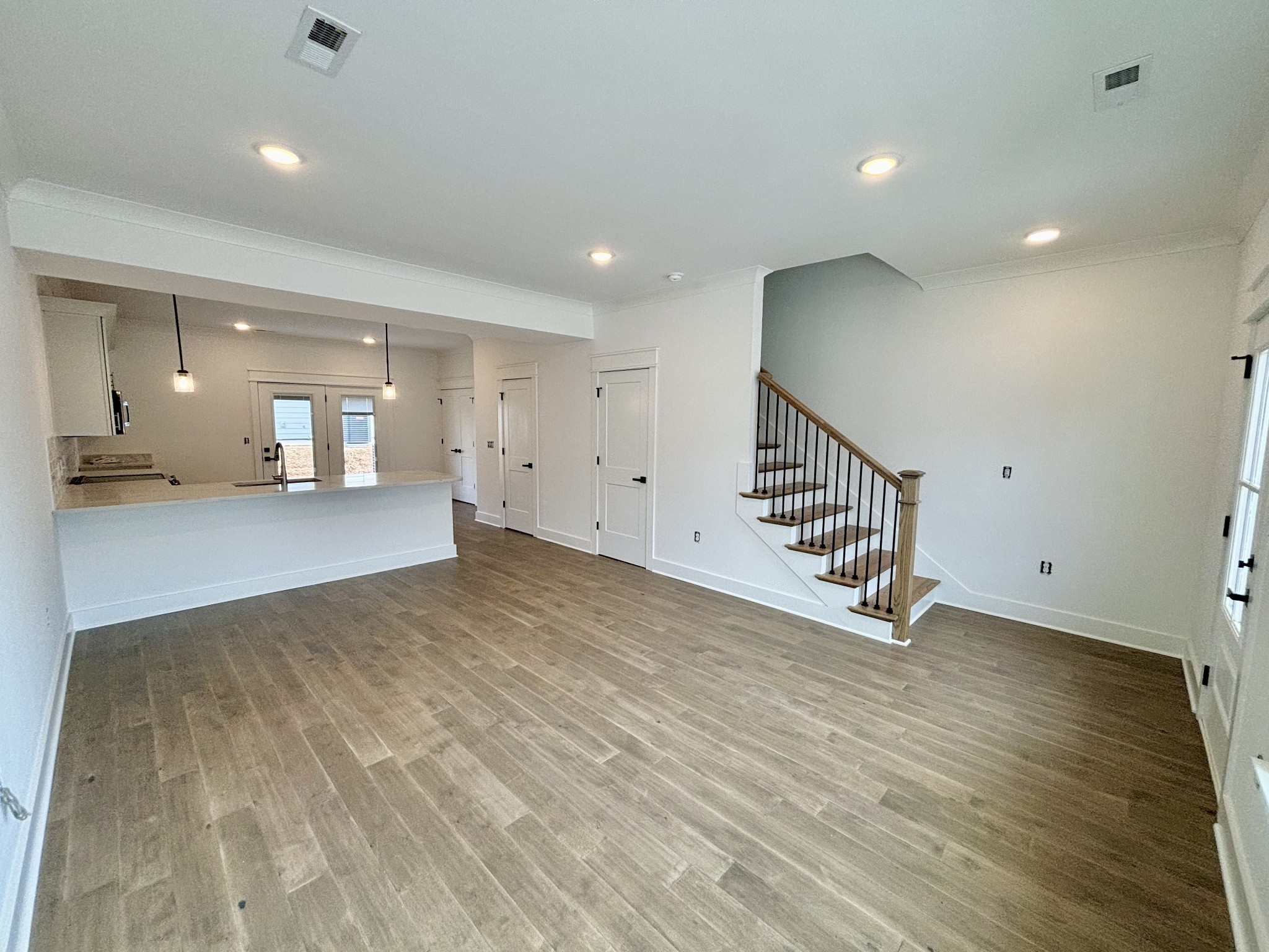 211 South High St Unit: 23