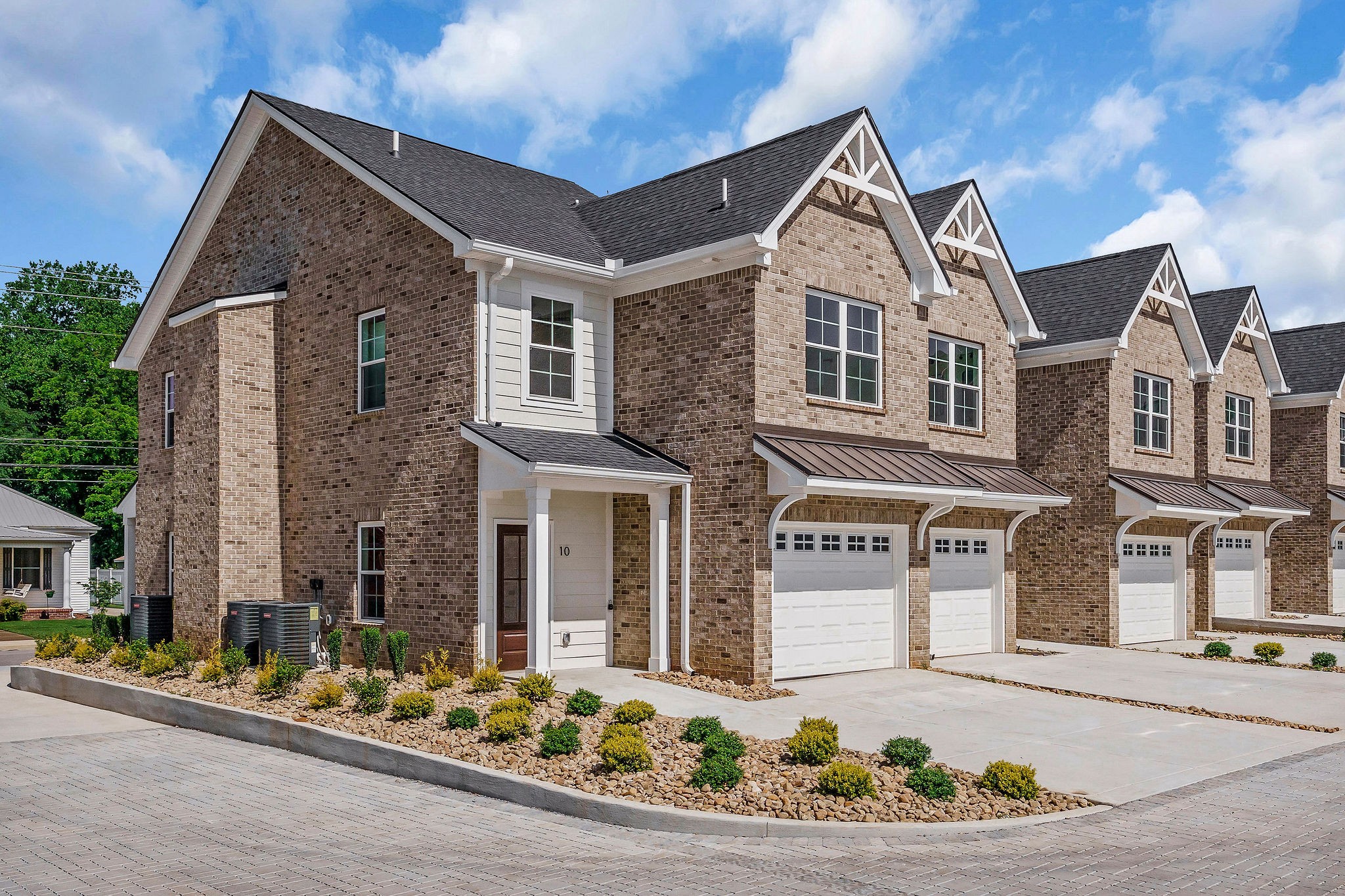 213 South High St Unit: 27