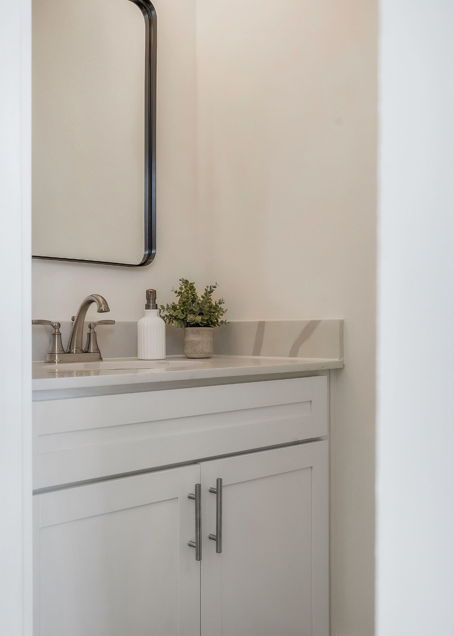 213 South High St Unit: 27