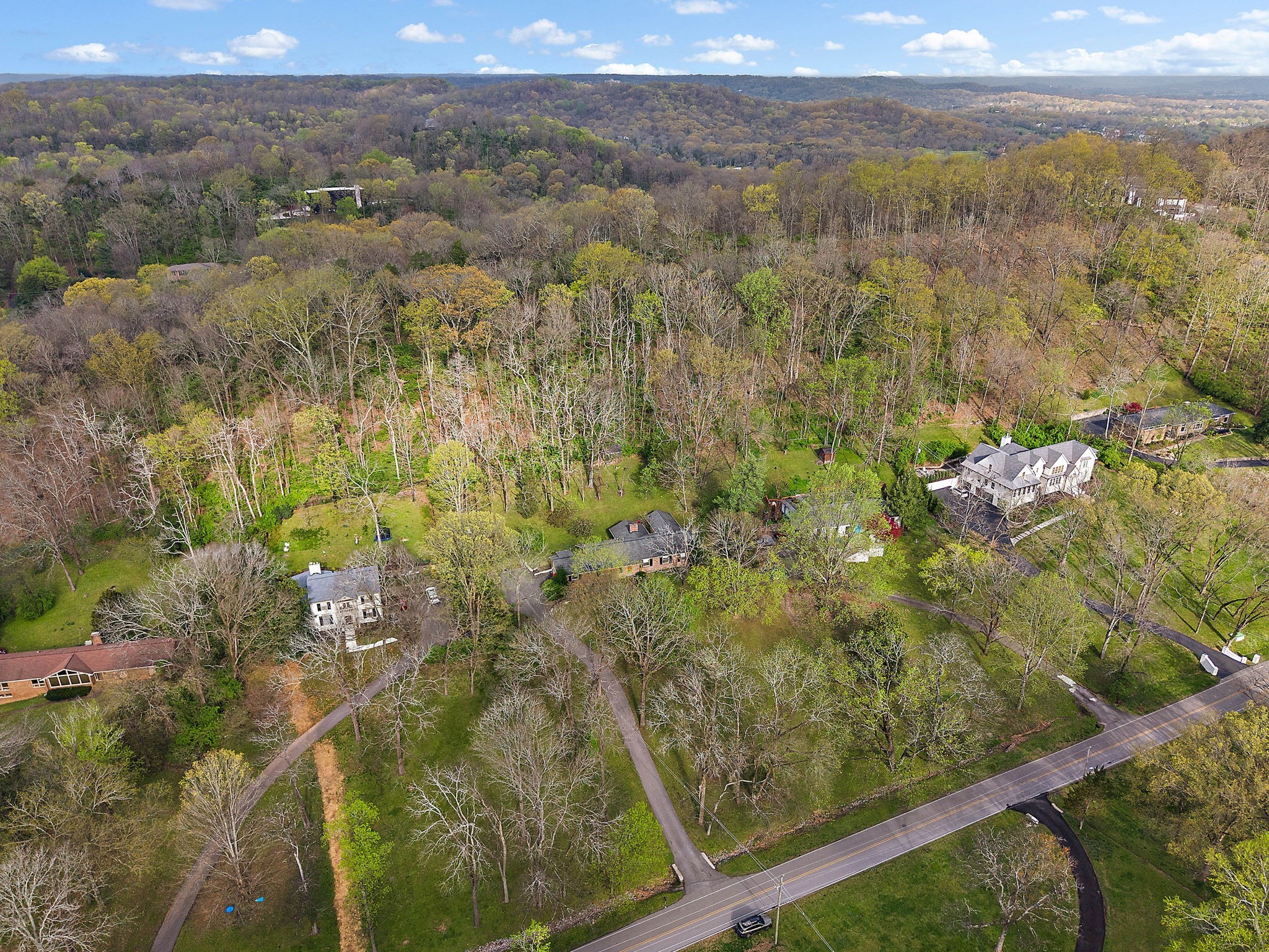 6121 Chickering Ct
