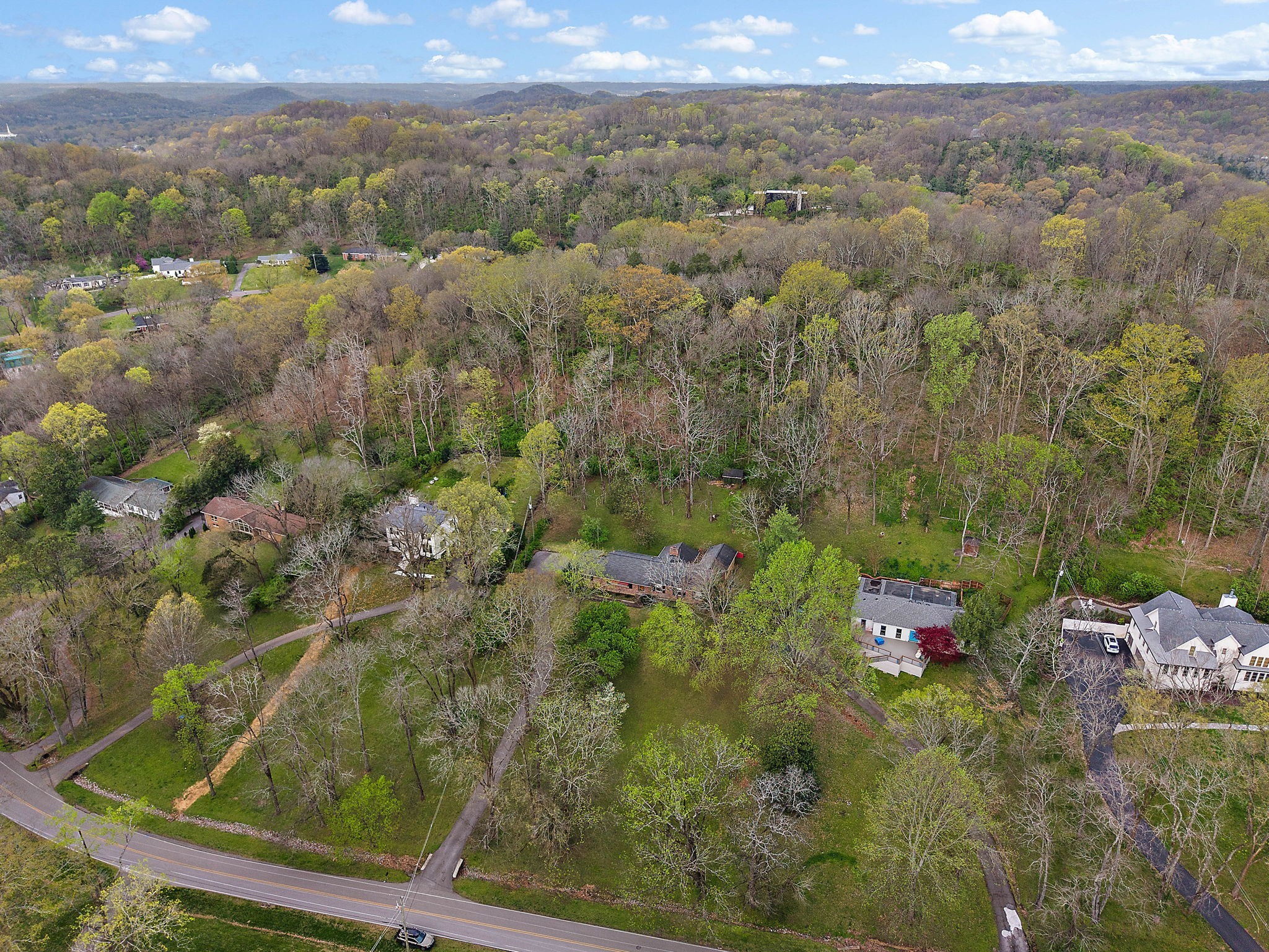 6121 Chickering Ct