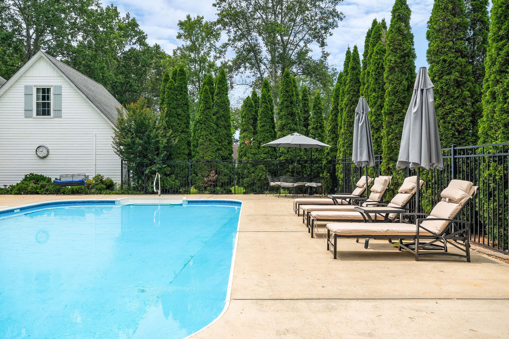 135 Villa Dr