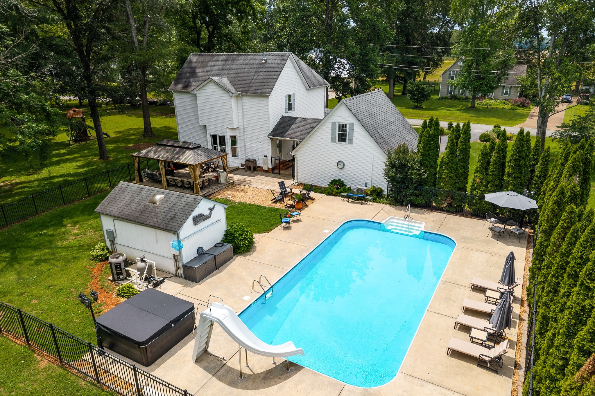 135 Villa Dr