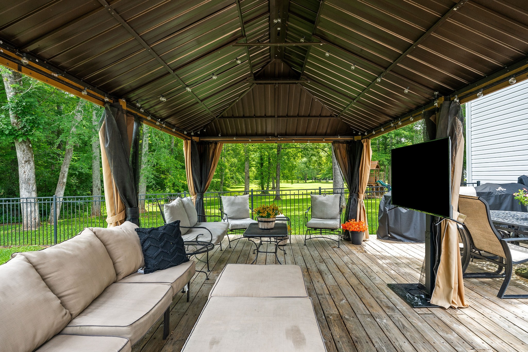 135 Villa Dr