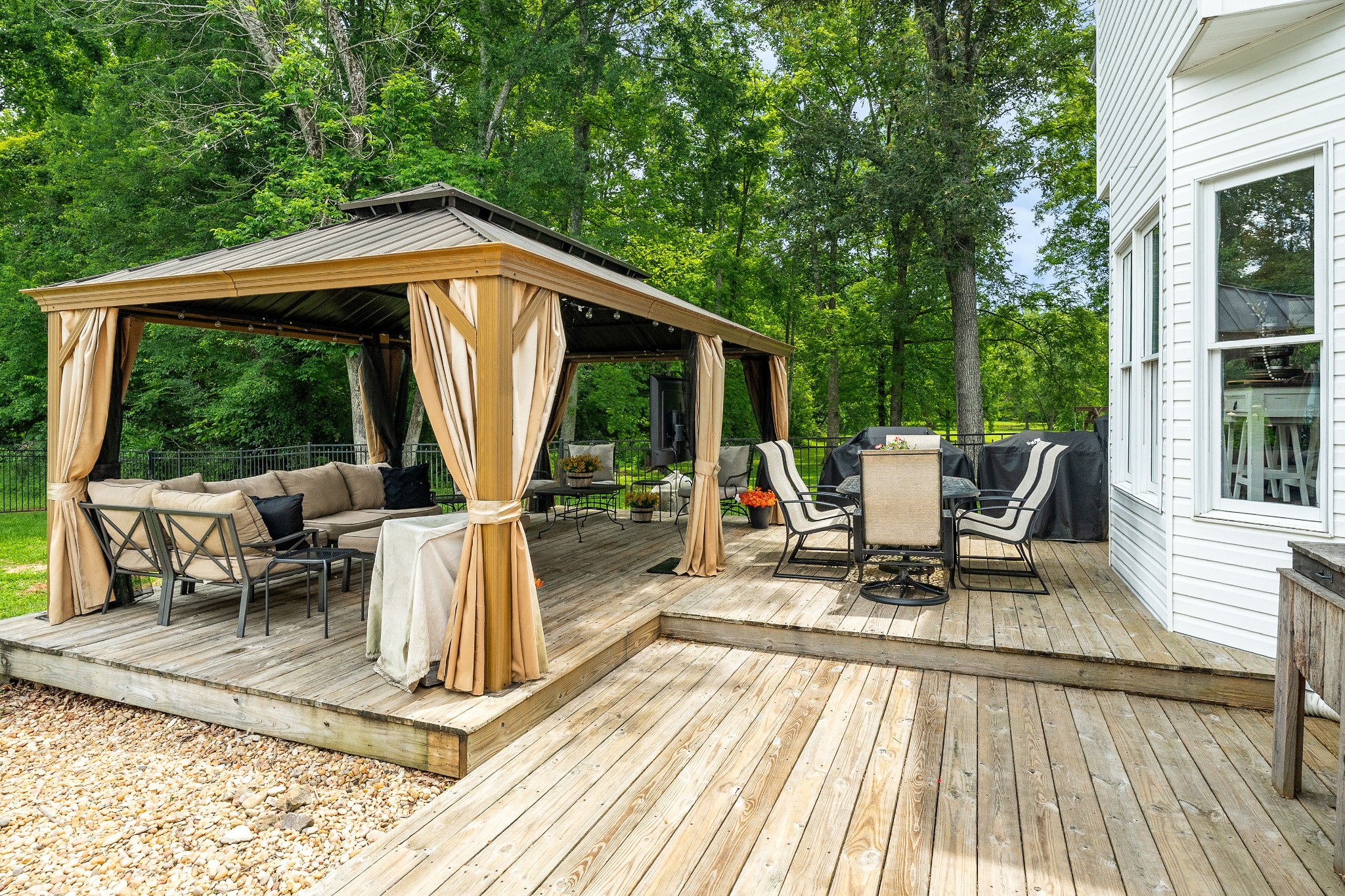 135 Villa Dr