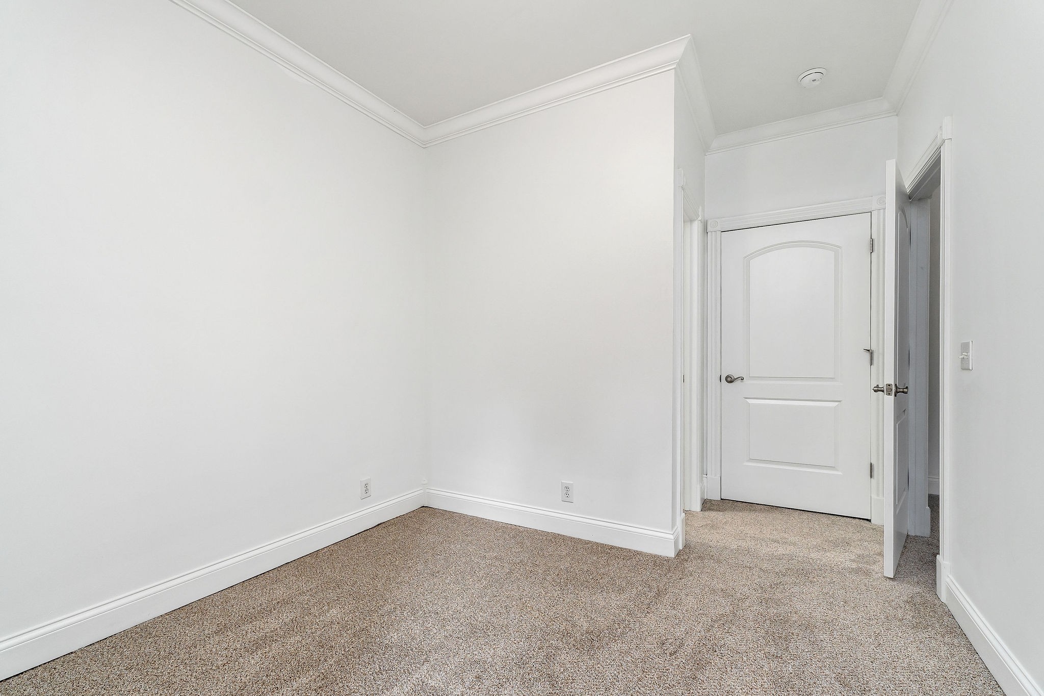 280 Sandgate Dr