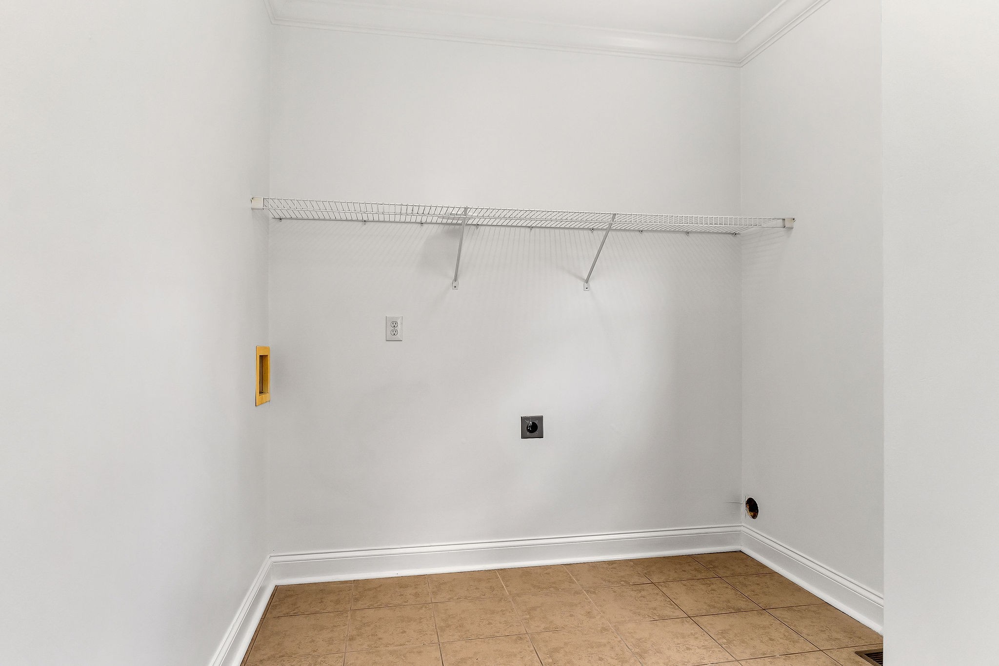 280 Sandgate Dr
