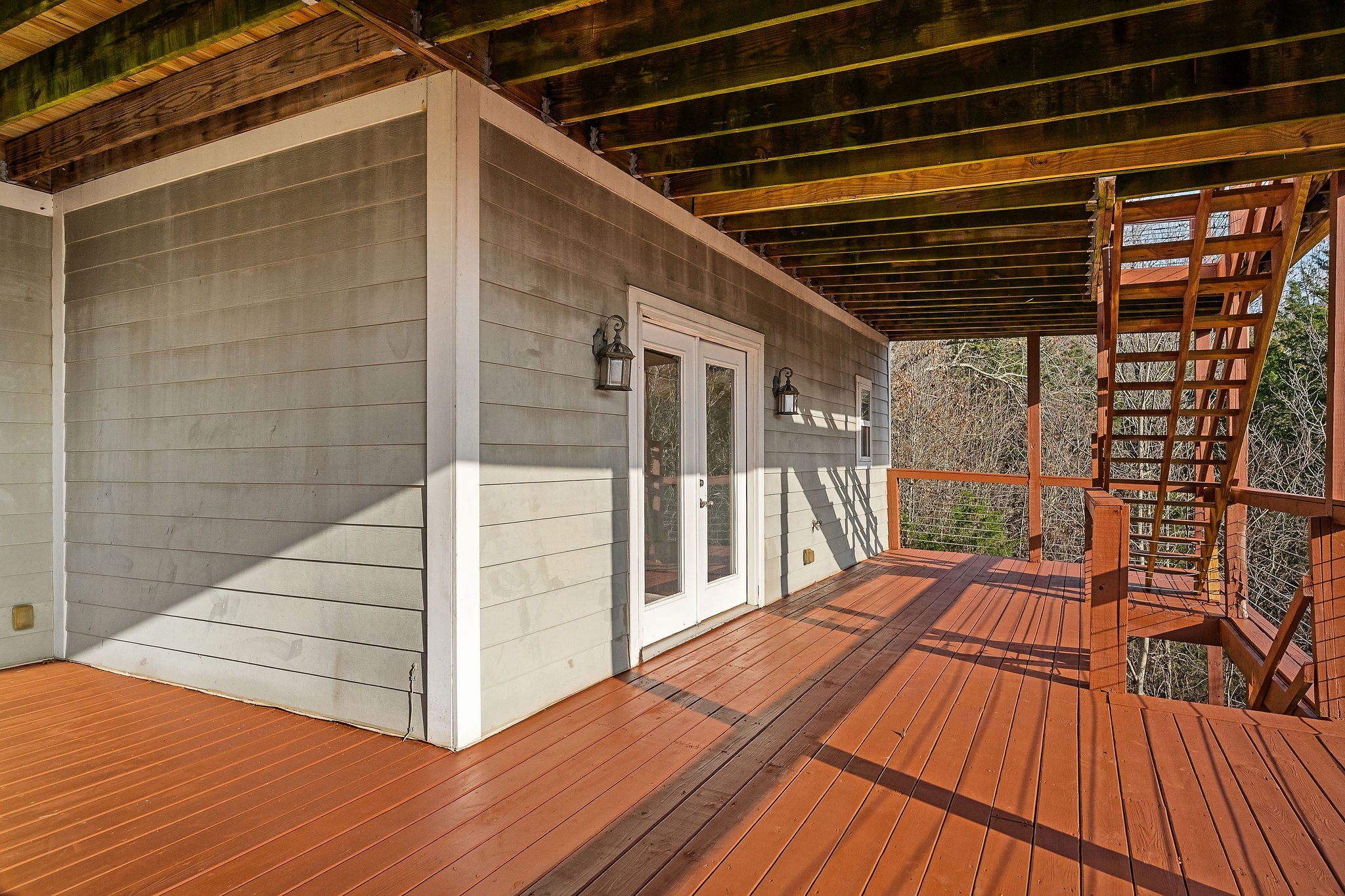 280 Sandgate Dr