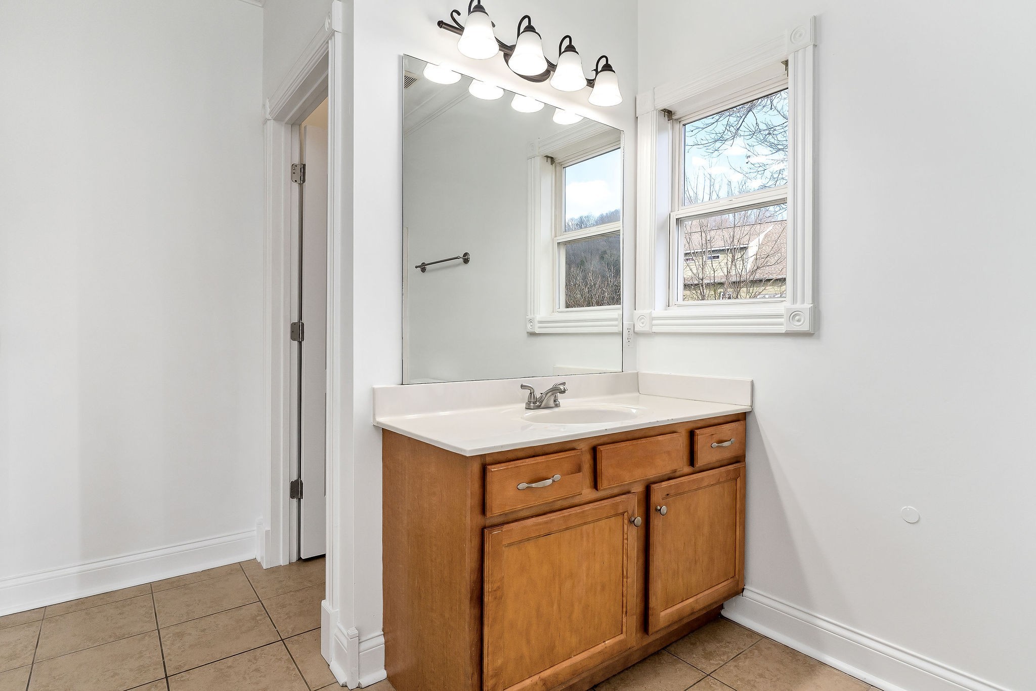 280 Sandgate Dr