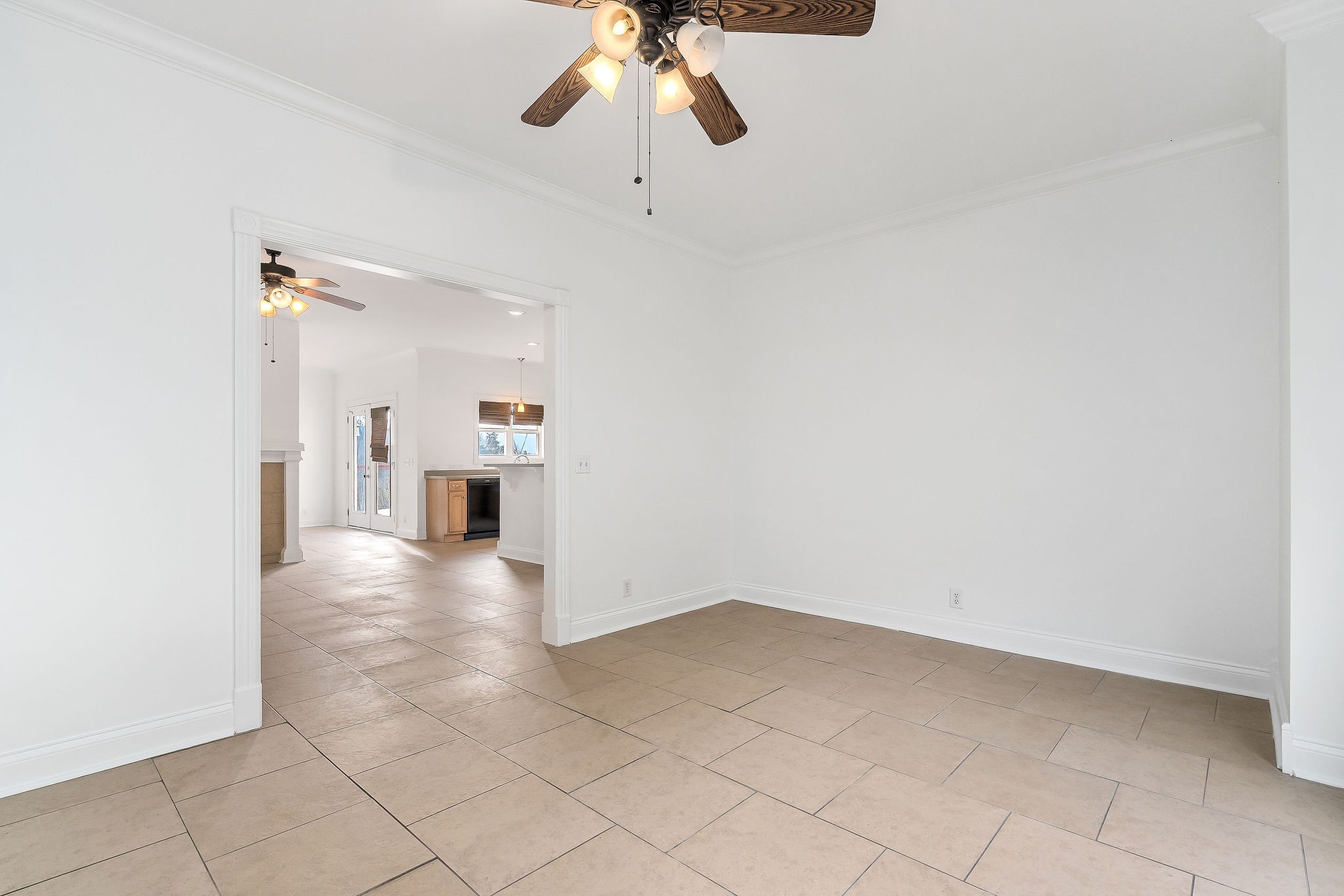 280 Sandgate Dr