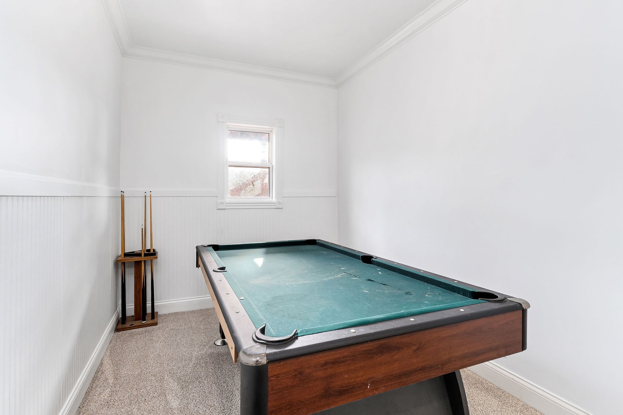 280 Sandgate Dr