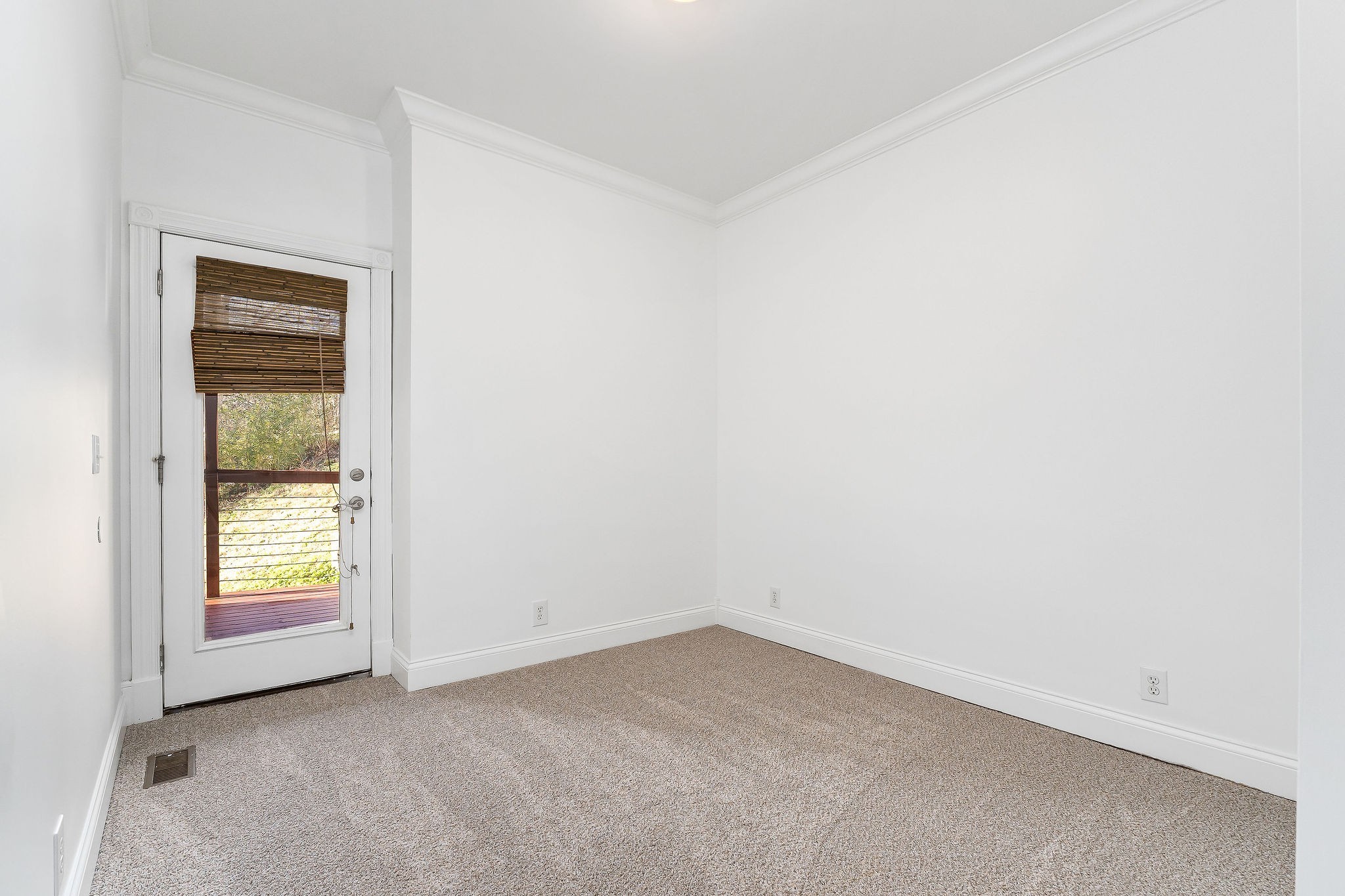 280 Sandgate Dr