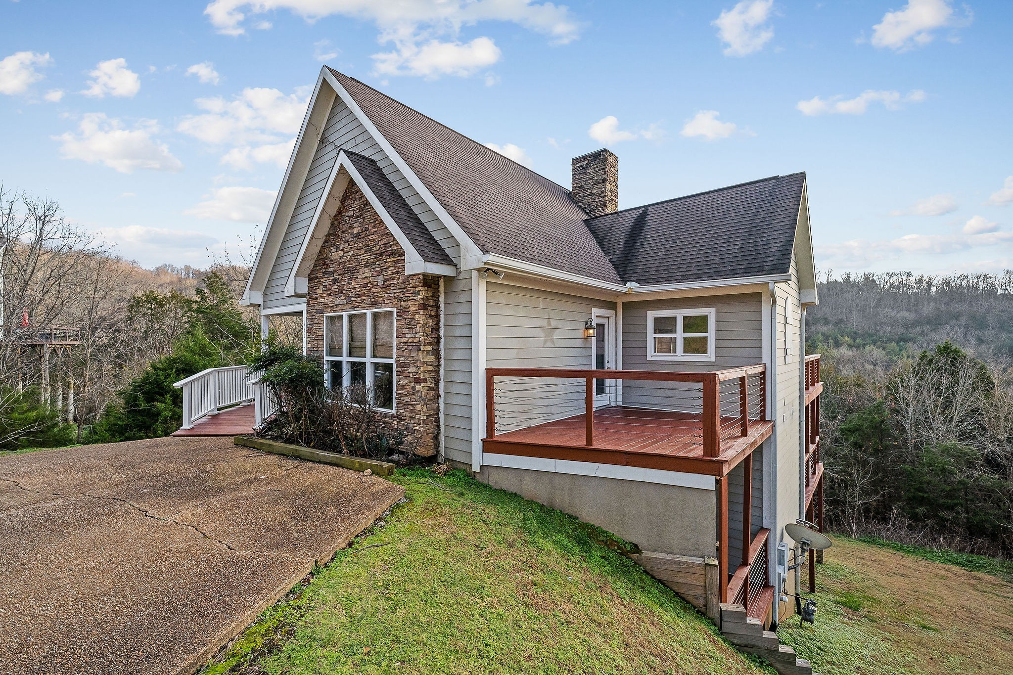 280 Sandgate Dr