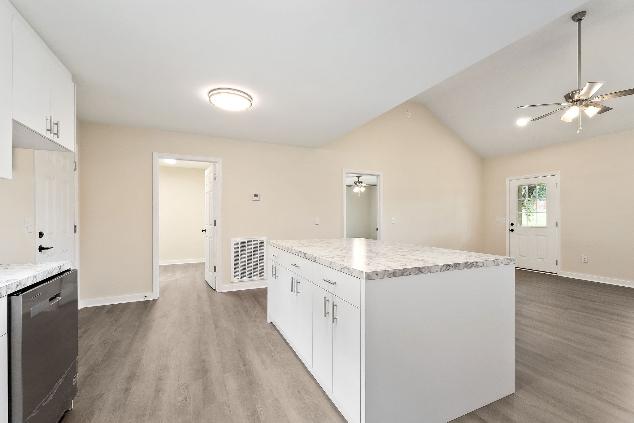 136 E School Dr