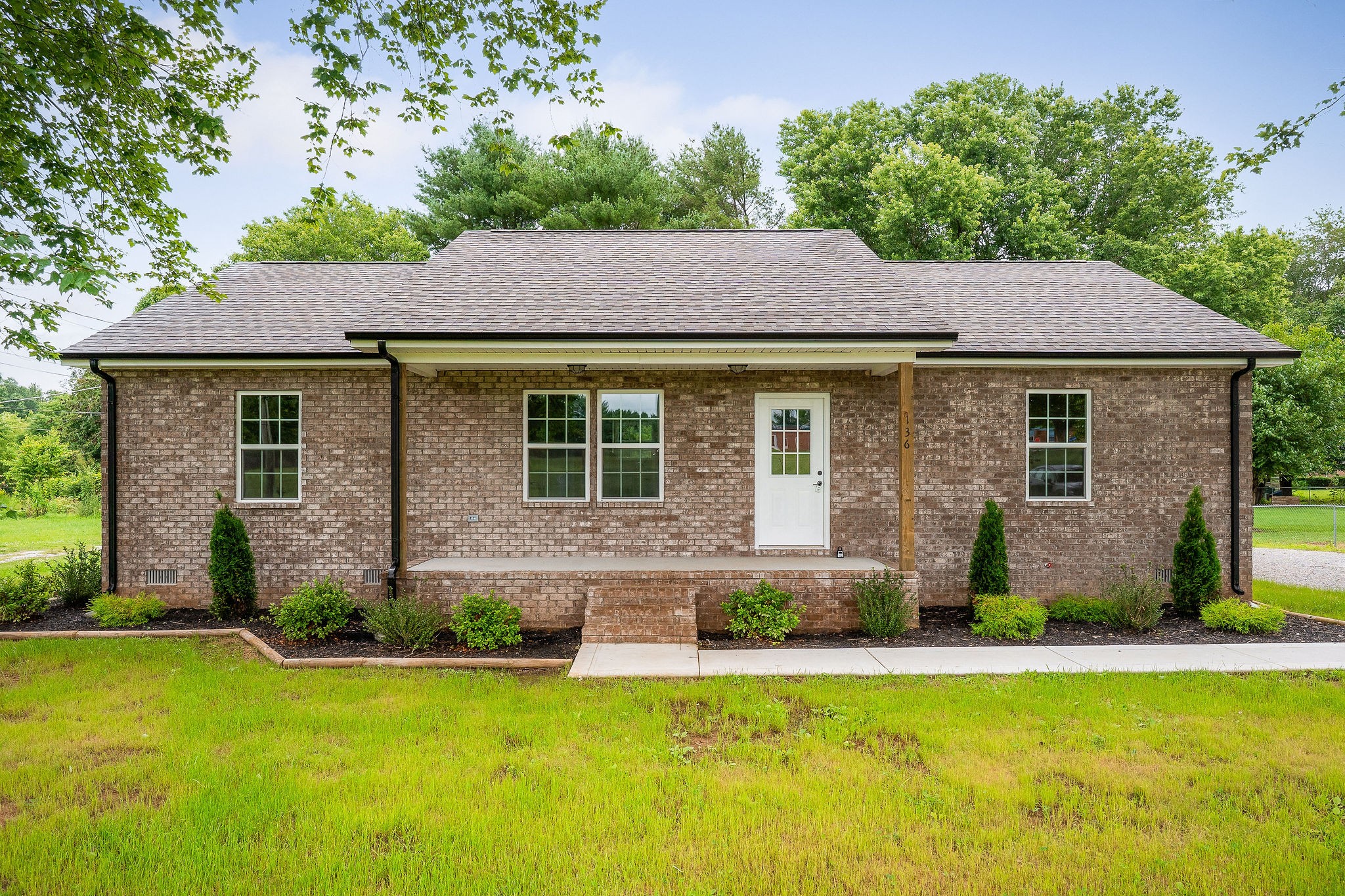 136 E School Dr