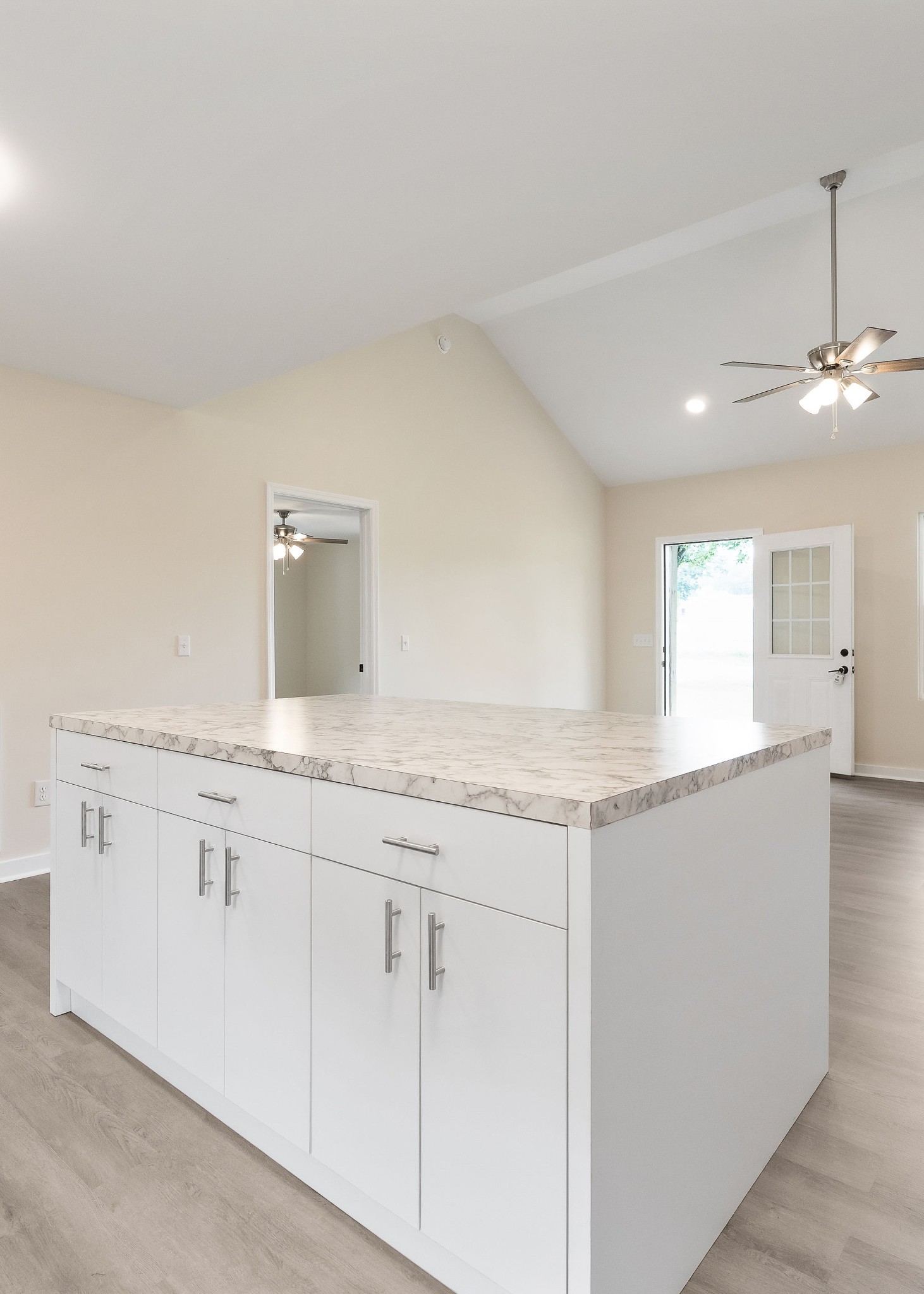 136 E School Dr