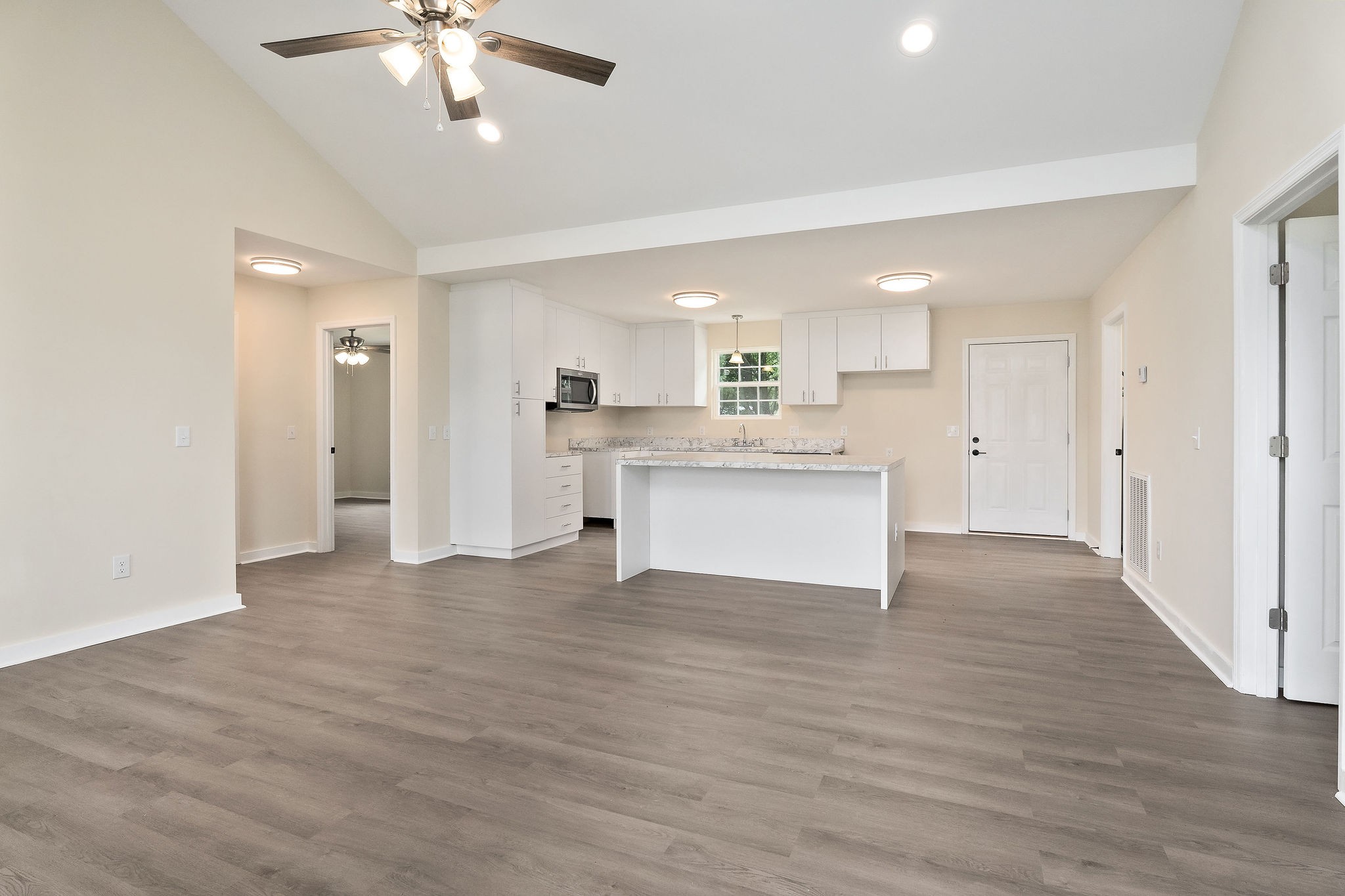 136 E School Dr