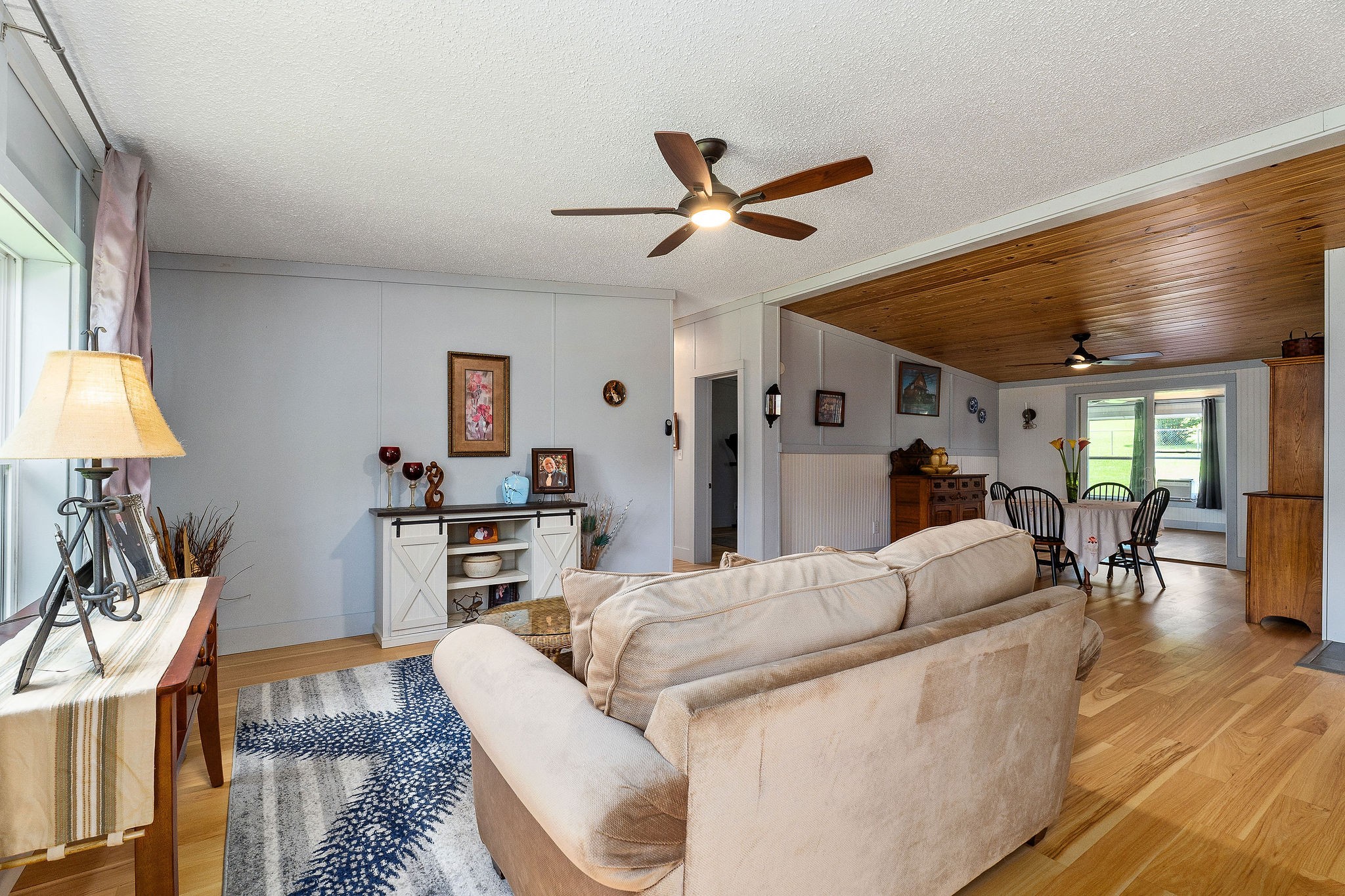 127 Grant Rd