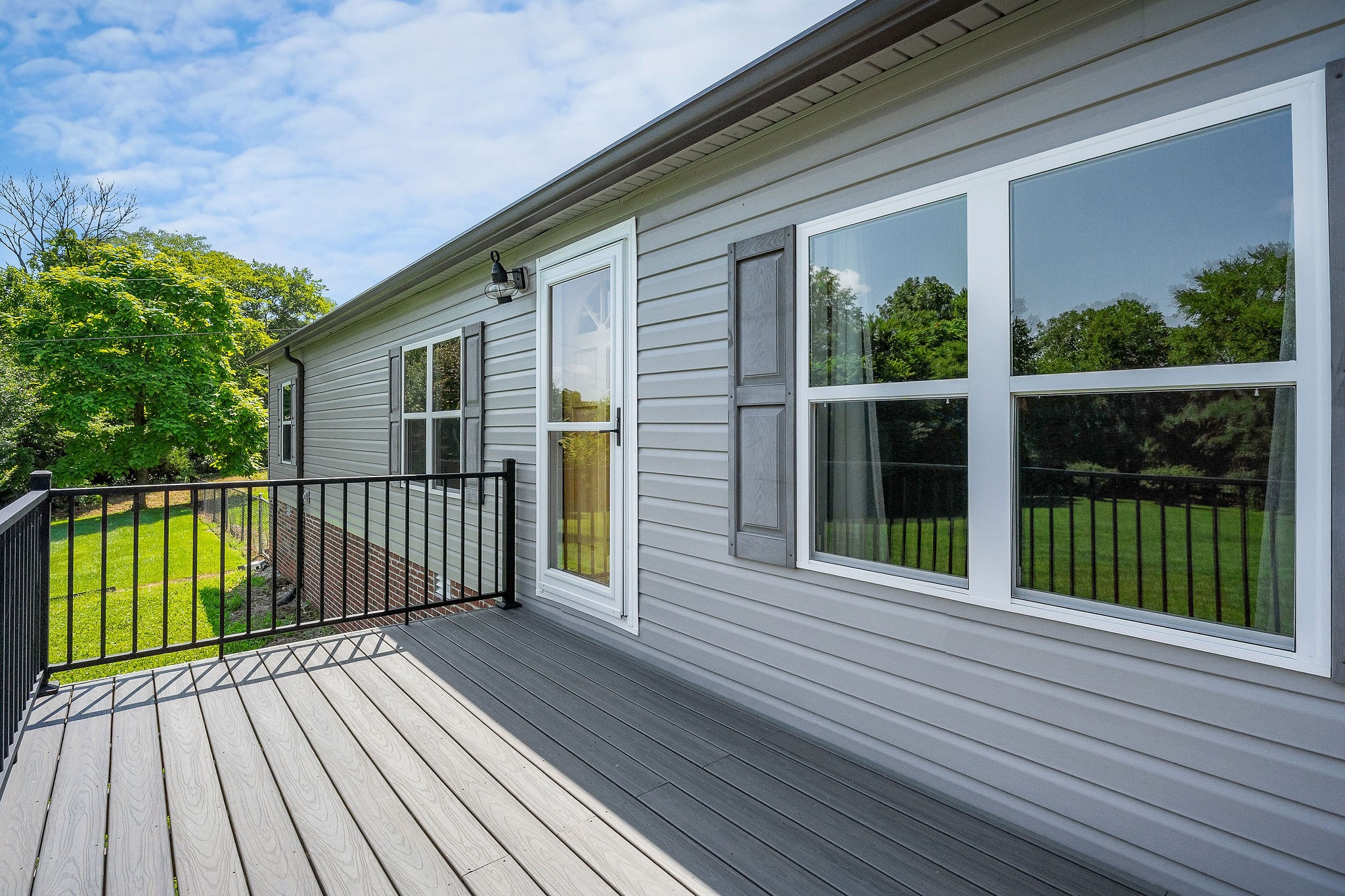 127 Grant Rd