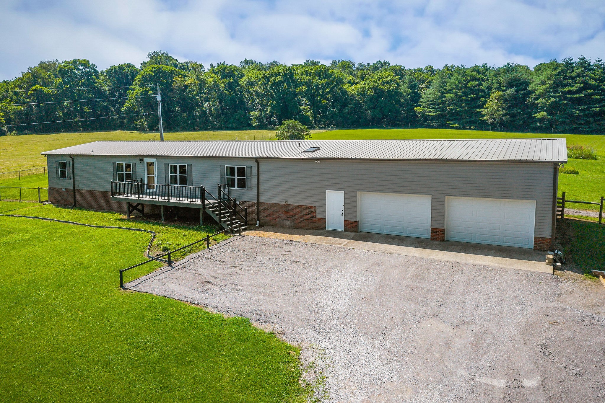 127 Grant Rd